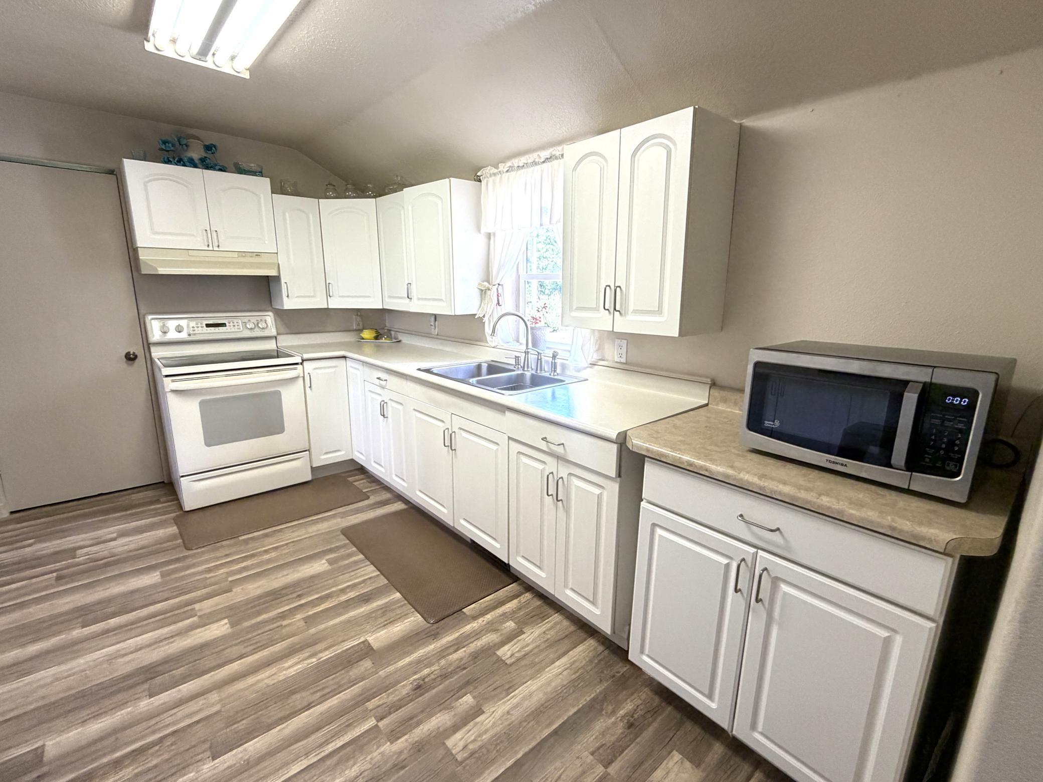 1904 single family home for sale at 21687 380th Street SE in Erskine, MN — 4 bed, 3 bath (photo 40 of 75)