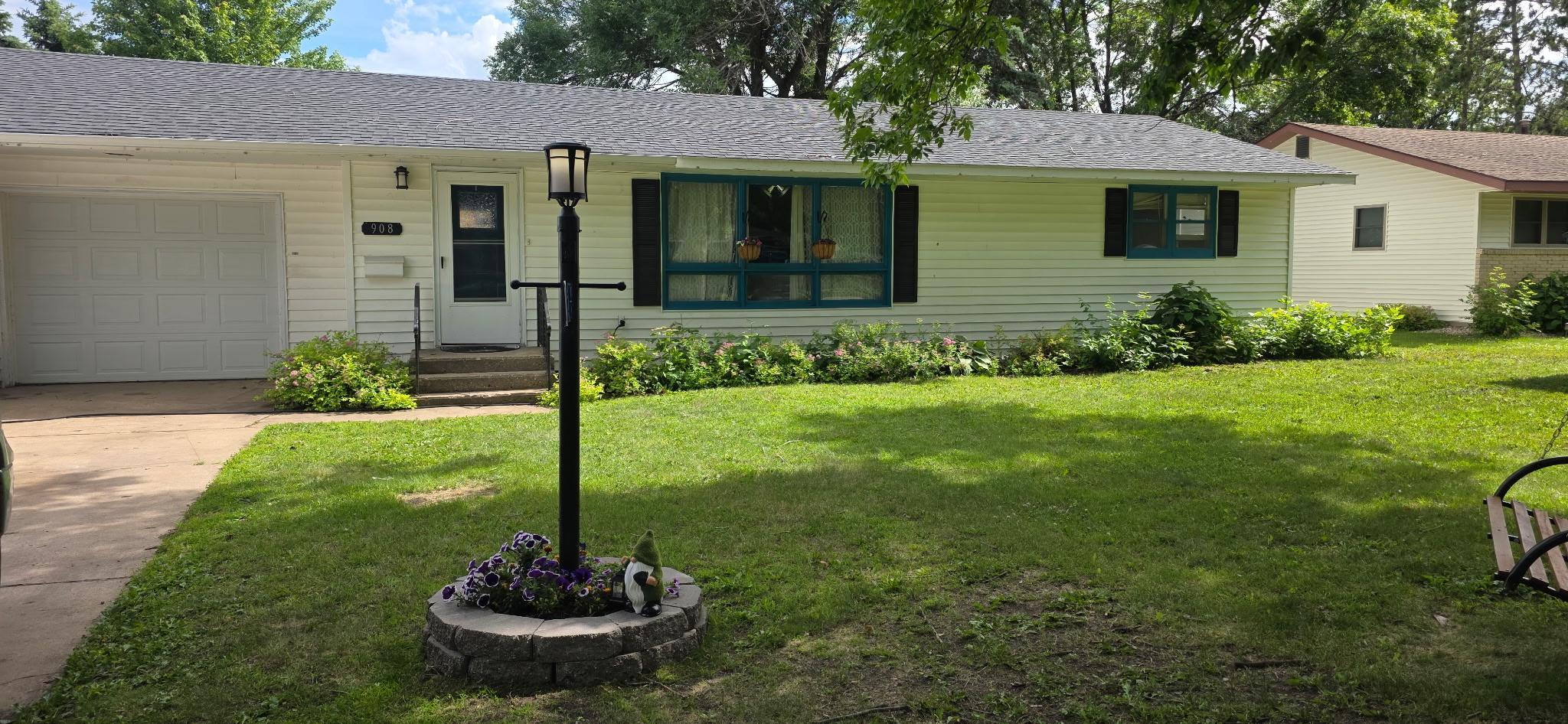 908 Westwood Drive SW, Alexandria MN 56308 - Photo 2 of 2