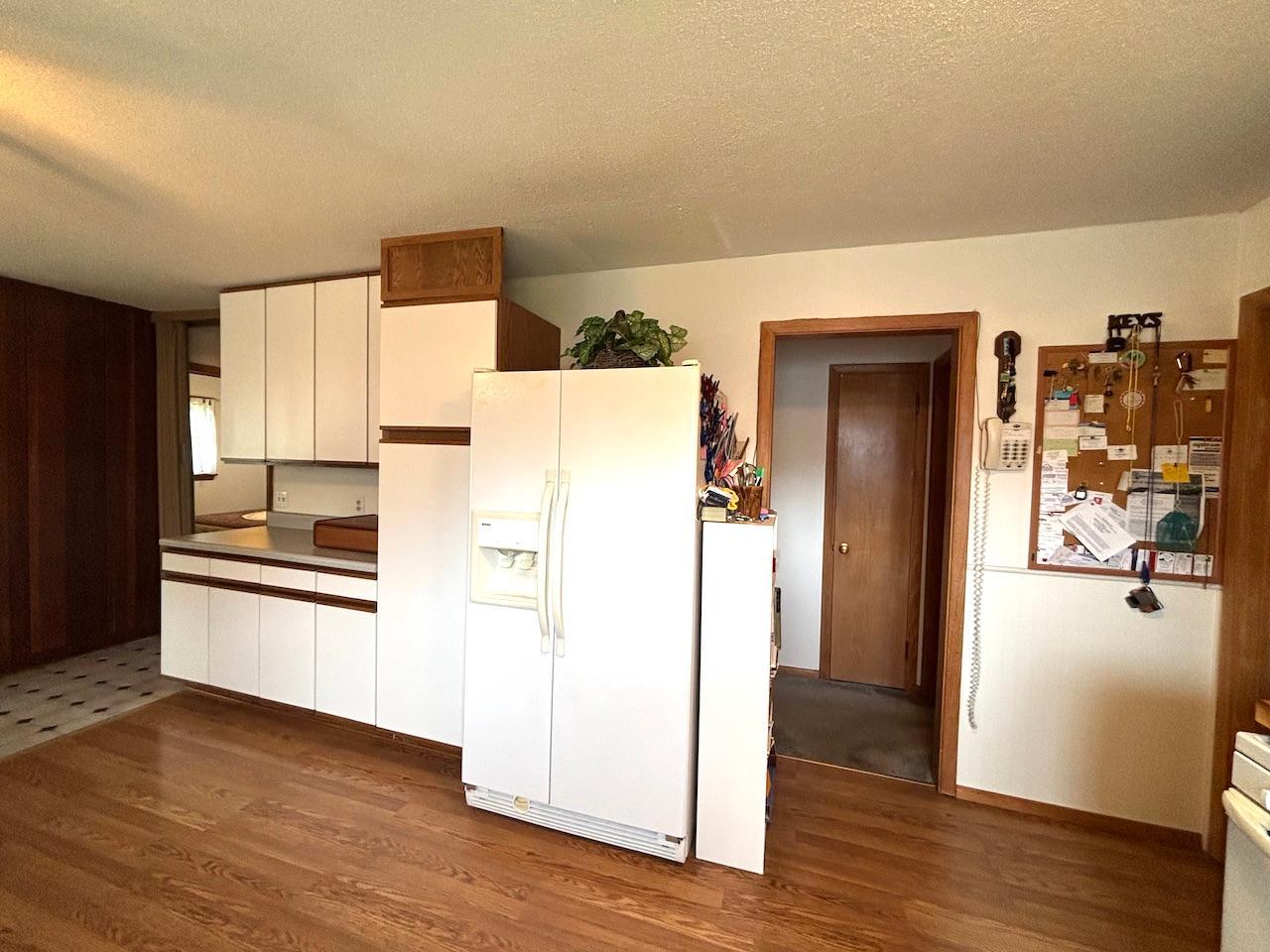 907 Arnold Avenue N, Thief River Falls MN 56701 - Photo 12 of 26