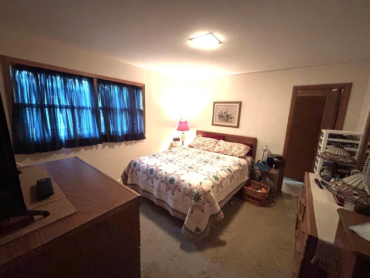 907 Arnold Avenue N, Thief River Falls MN 56701 - Photo 17 of 26
