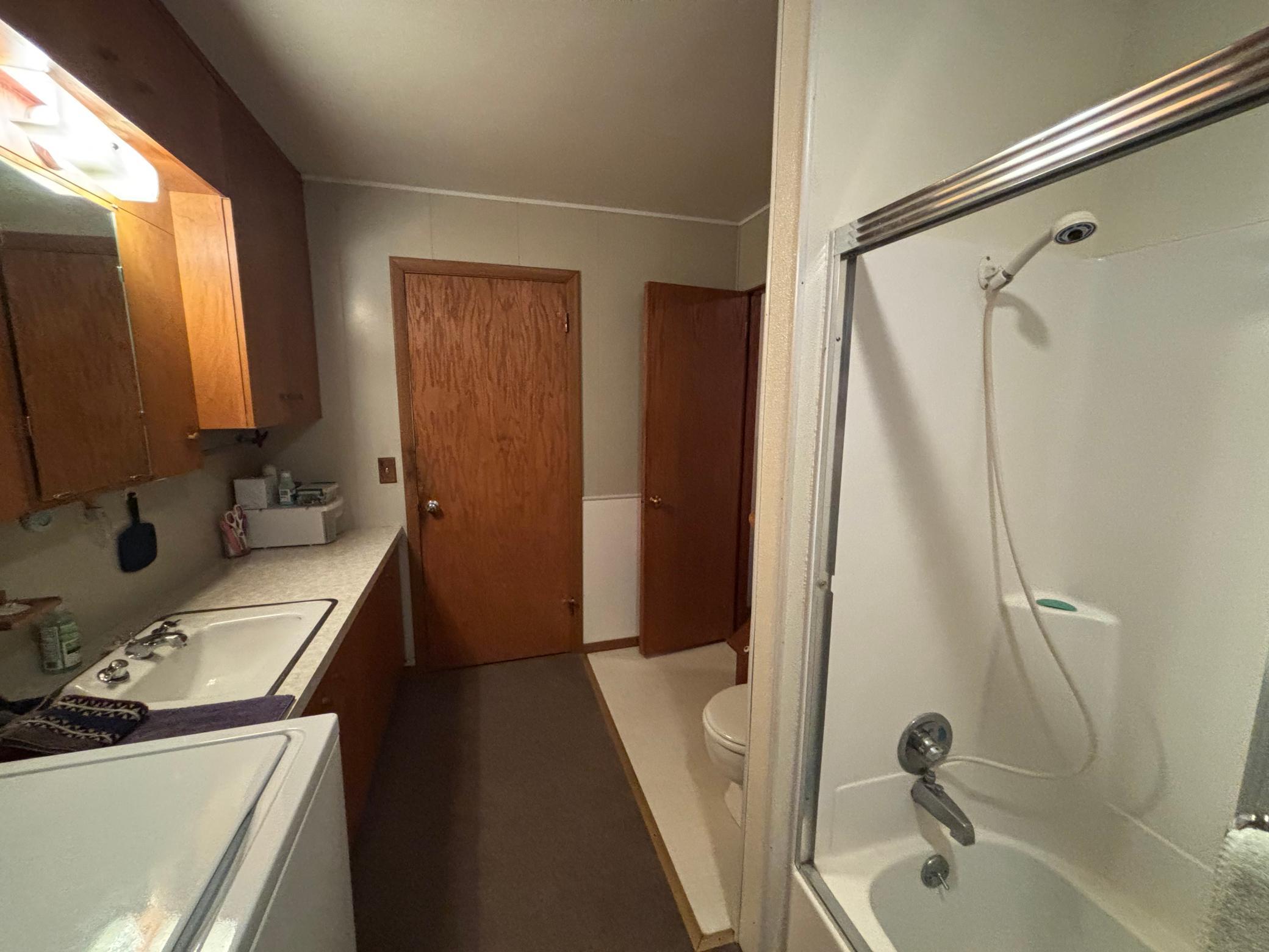 907 Arnold Avenue N, Thief River Falls MN 56701 - Photo 21 of 26