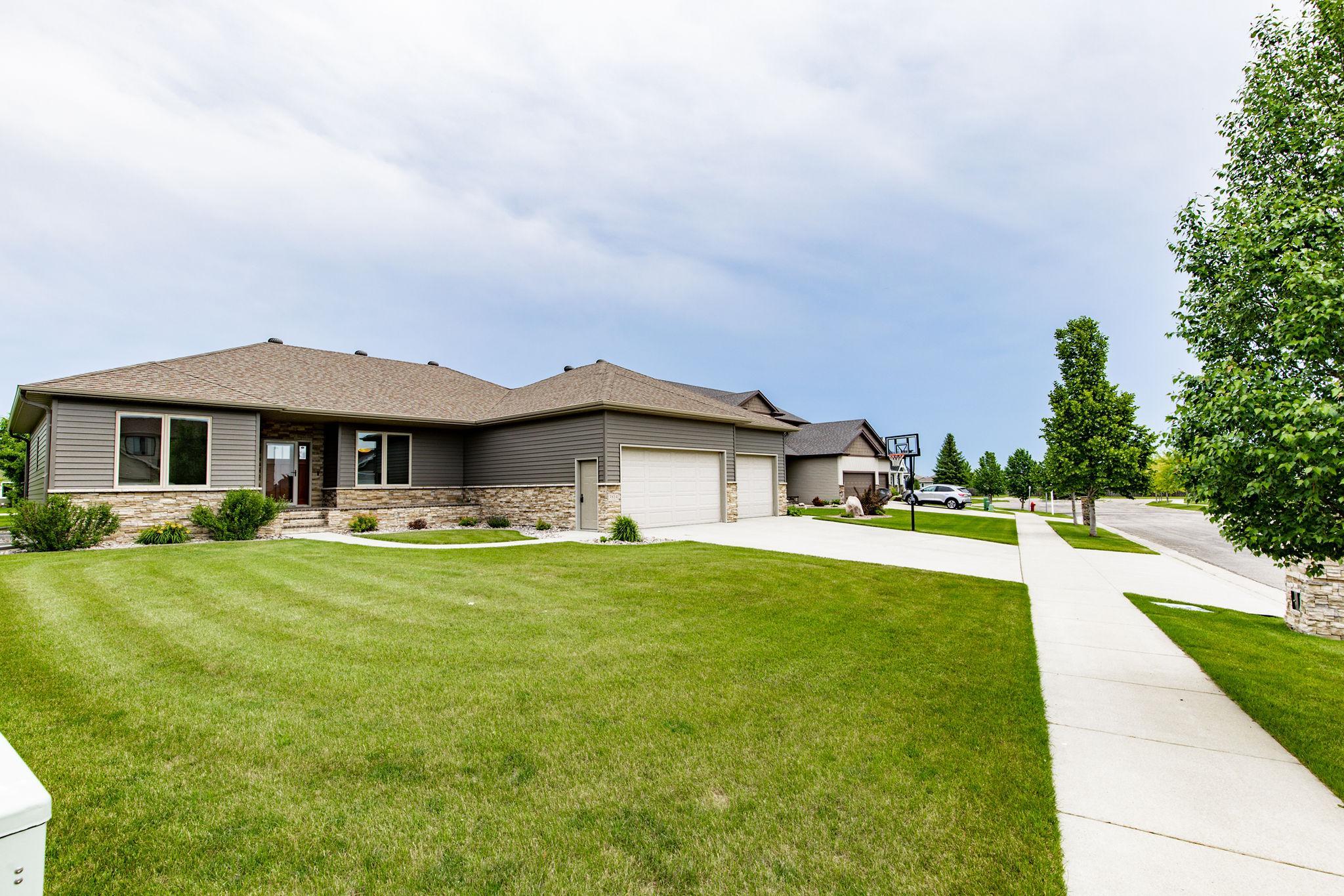 3814 22nd S Avenue, Moorhead MN 56560 - Photo 4 of 69