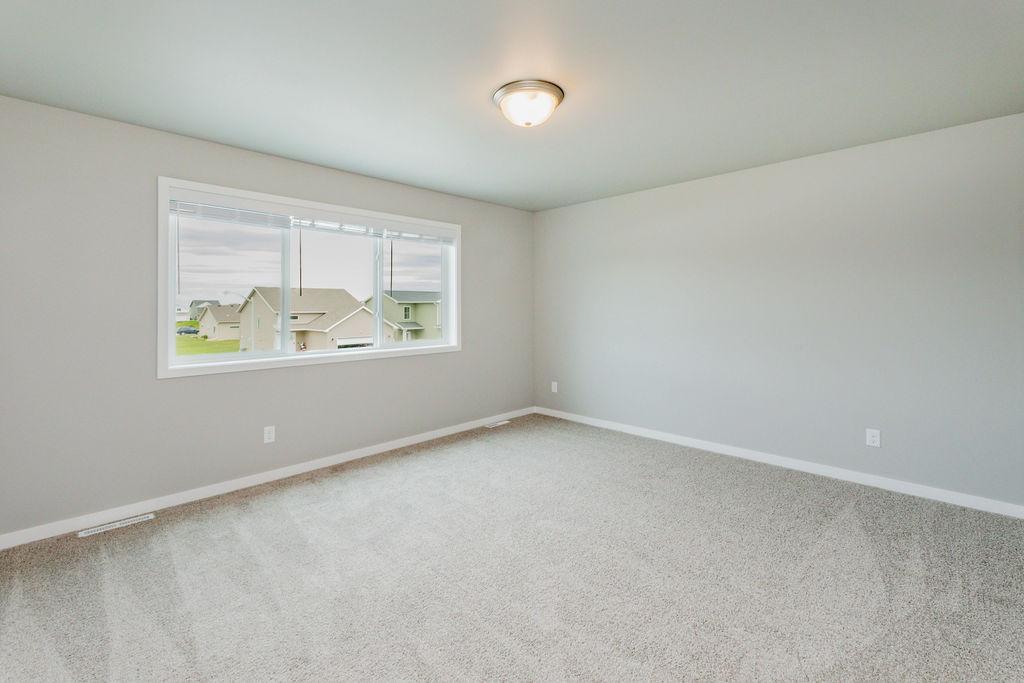 2626 36th S Avenue, Moorhead MN 56560 - Photo 14 of 33
