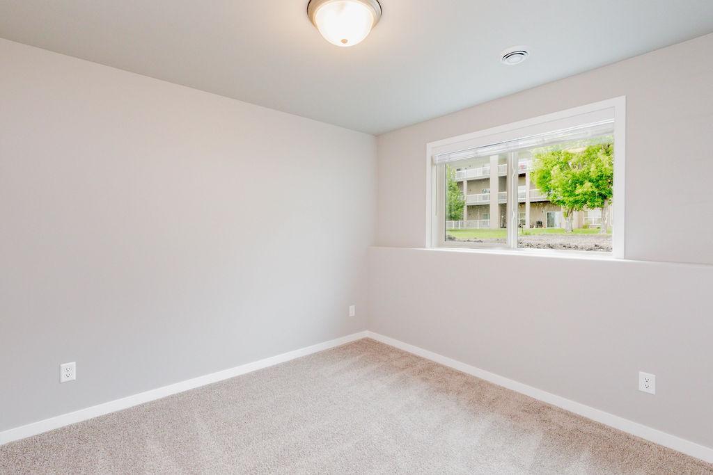 2626 36th S Avenue, Moorhead MN 56560 - Photo 24 of 33