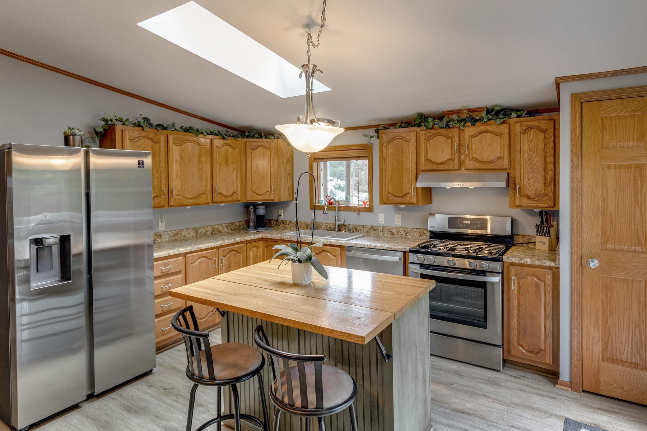 13335 E Shore Road, Crosslake MN 56442 - Photo 12 of 48