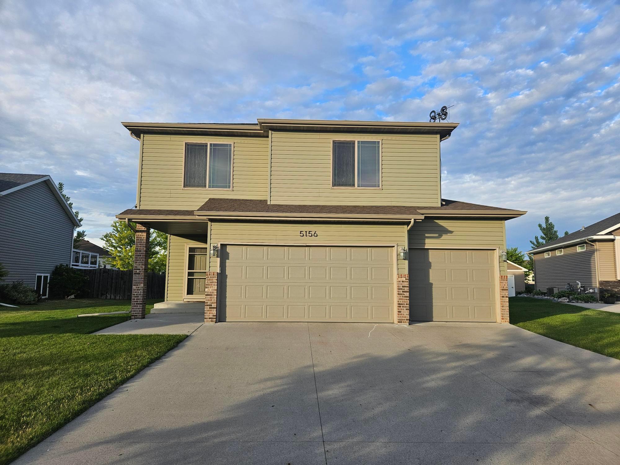 2011 single family home for sale at 5156 44th Street S in Fargo, ND — 3 bed, 3 bath