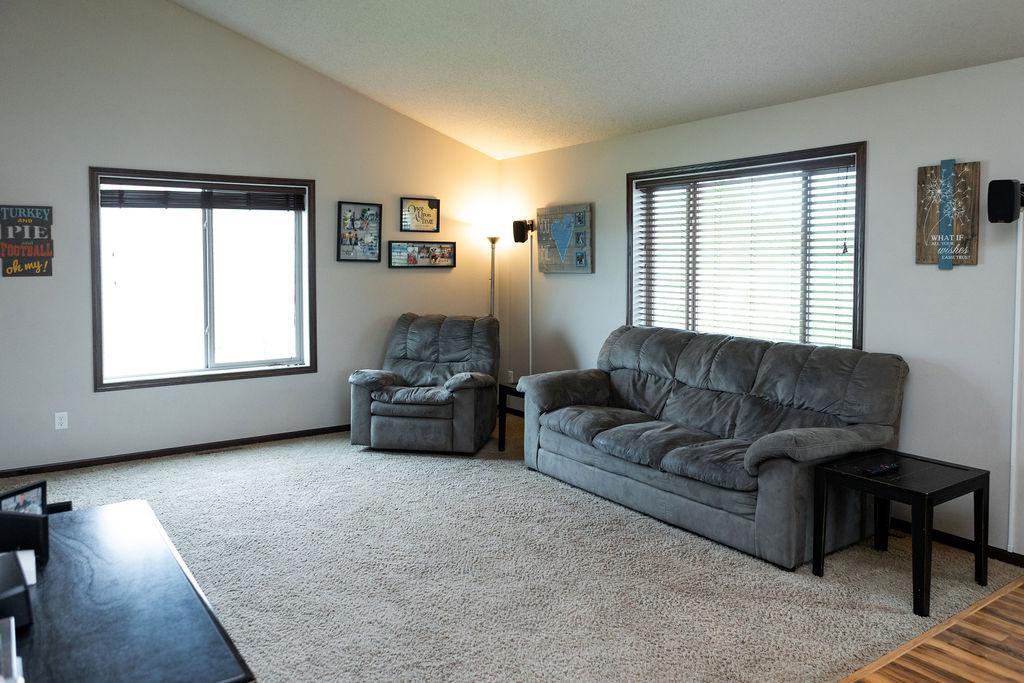 2011 single family home for sale at 5156 44th Street S in Fargo, ND — 3 bed, 3 bath (photo 11 of 71)