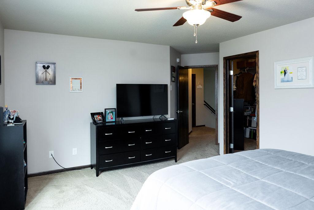 2011 single family home for sale at 5156 44th Street S in Fargo, ND — 3 bed, 3 bath (photo 16 of 71)