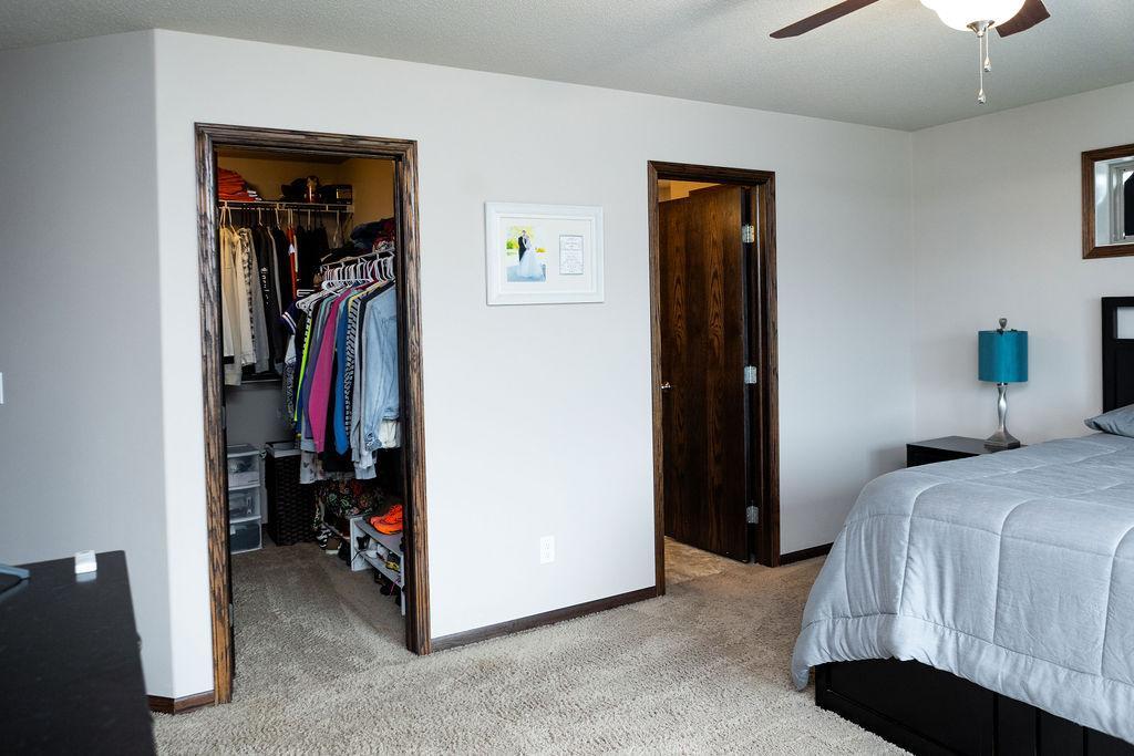 2011 single family home for sale at 5156 44th Street S in Fargo, ND — 3 bed, 3 bath (photo 18 of 71)