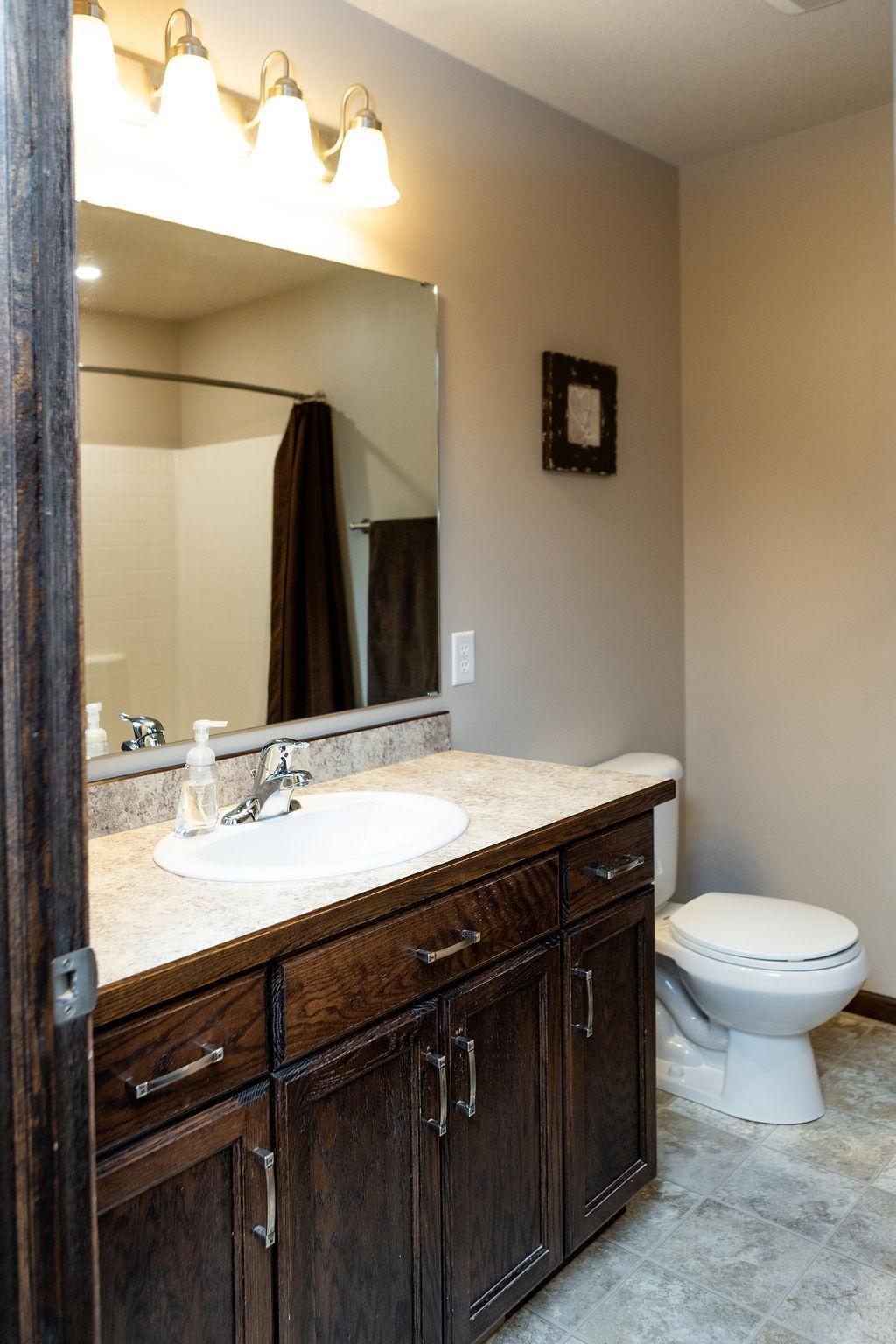 2011 single family home for sale at 5156 44th Street S in Fargo, ND — 3 bed, 3 bath (photo 20 of 71)