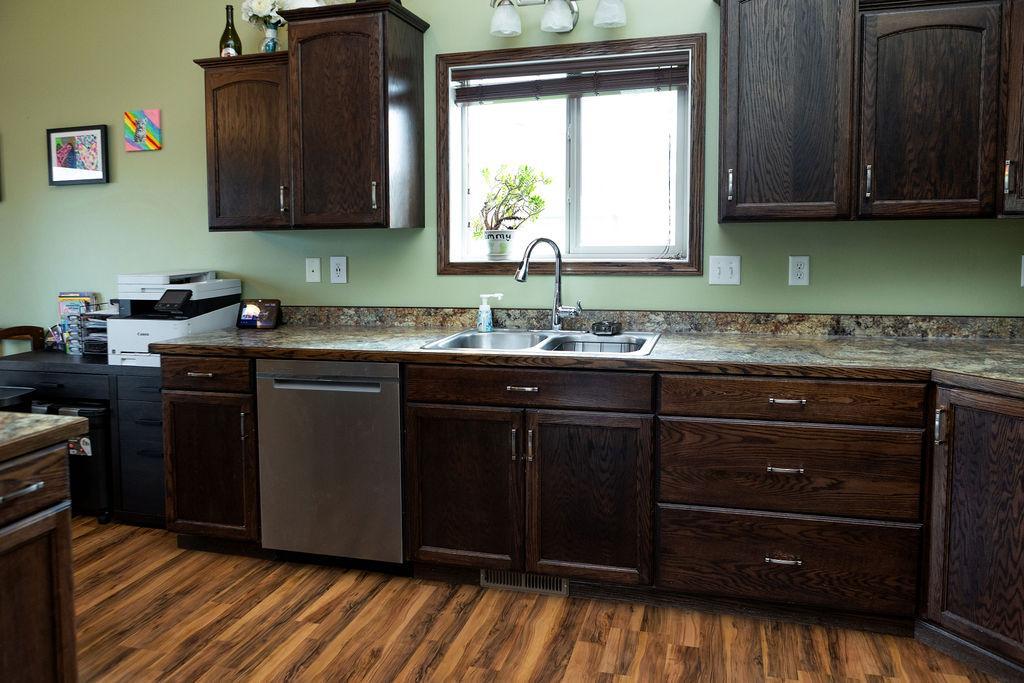 2011 single family home for sale at 5156 44th Street S in Fargo, ND — 3 bed, 3 bath (photo 4 of 71)