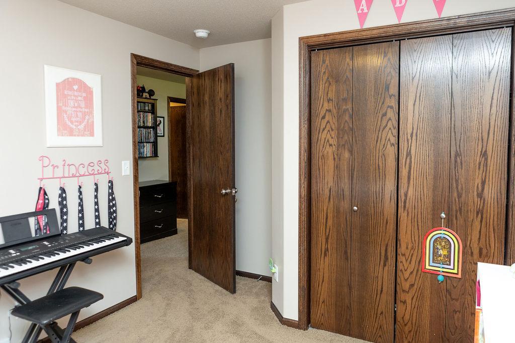 2011 single family home for sale at 5156 44th Street S in Fargo, ND — 3 bed, 3 bath (photo 34 of 71)