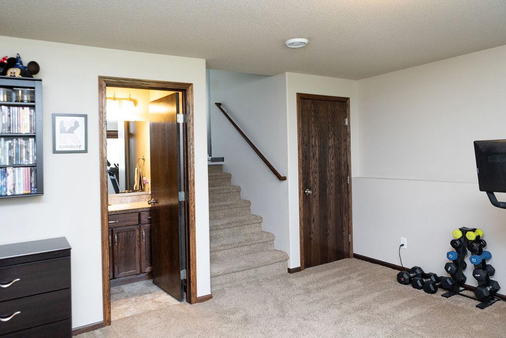 2011 single family home for sale at 5156 44th Street S in Fargo, ND — 3 bed, 3 bath (photo 40 of 71)
