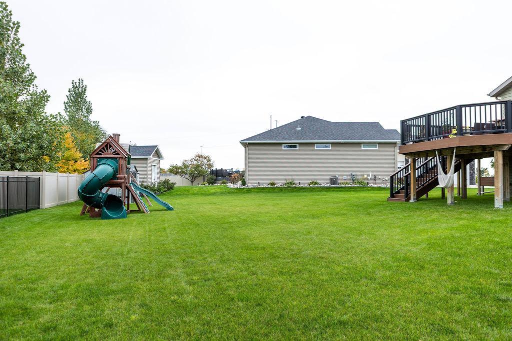 2011 single family home for sale at 5156 44th Street S in Fargo, ND — 3 bed, 3 bath (photo 51 of 71)