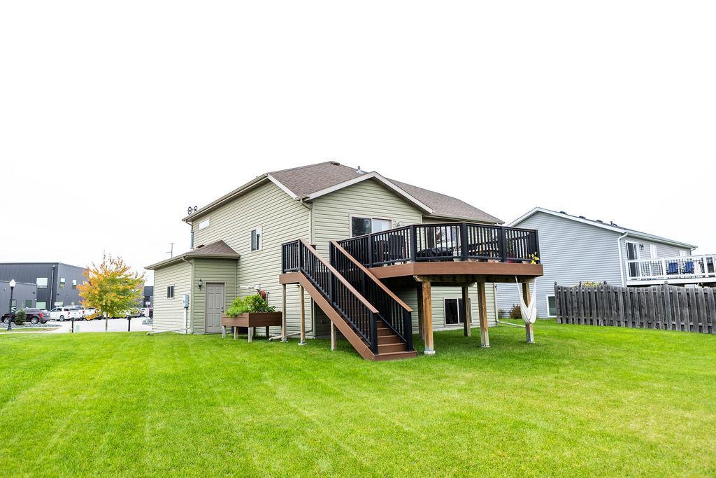 2011 single family home for sale at 5156 44th Street S in Fargo, ND — 3 bed, 3 bath (photo 59 of 71)