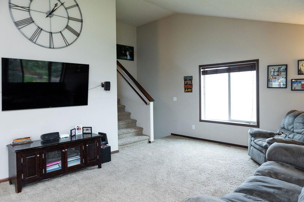 2011 single family home for sale at 5156 44th Street S in Fargo, ND — 3 bed, 3 bath (photo 10 of 71)