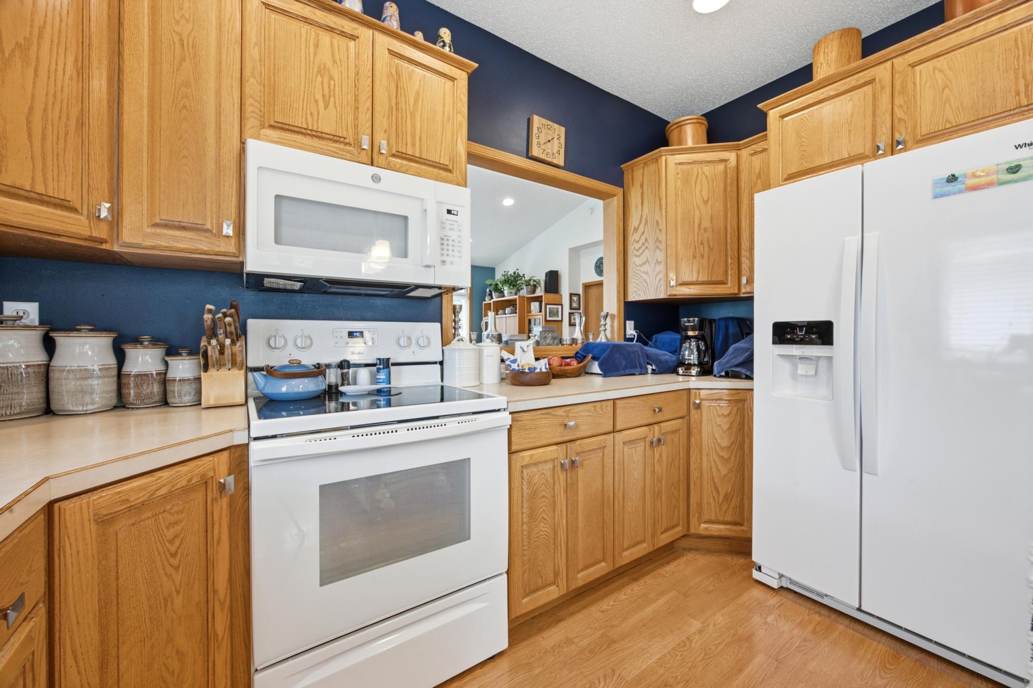 424 44th S Avenue, Moorhead MN 56560 - Photo 8 of 37
