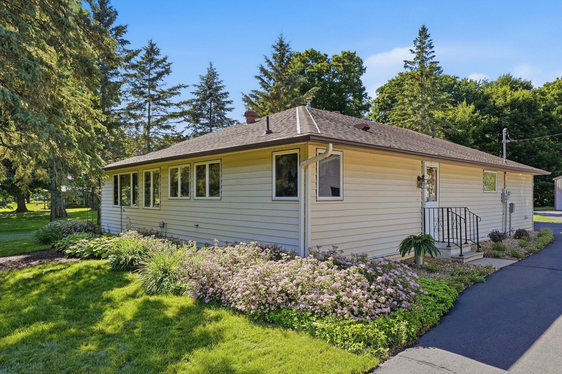 1956 single family home for sale at 39212 Hwy 18 in Aitkin, MN — 3 bed, 2 bath (photo 2 of 54)