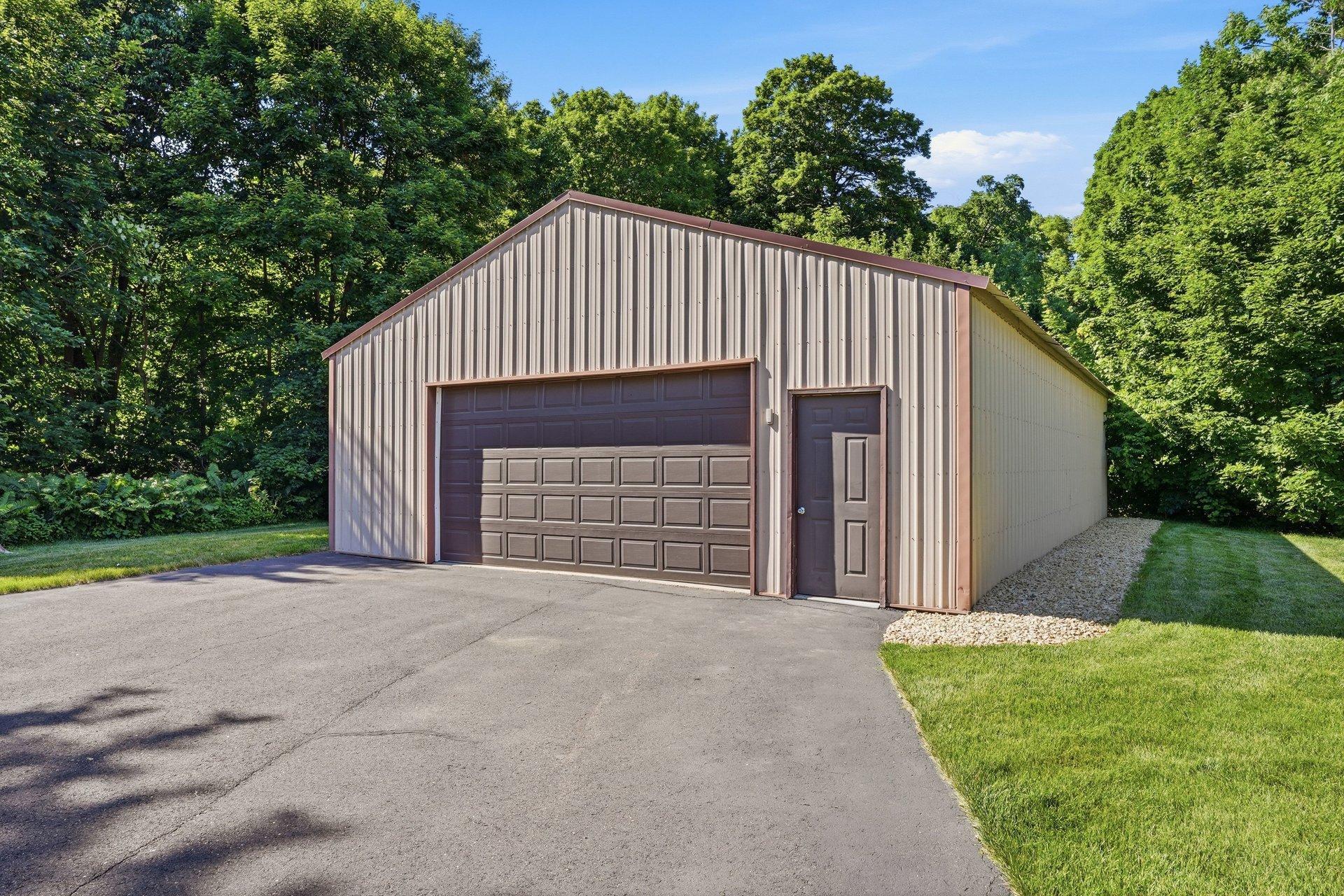 1956 single family home for sale at 39212 Hwy 18 in Aitkin, MN — 3 bed, 2 bath (photo 4 of 54)