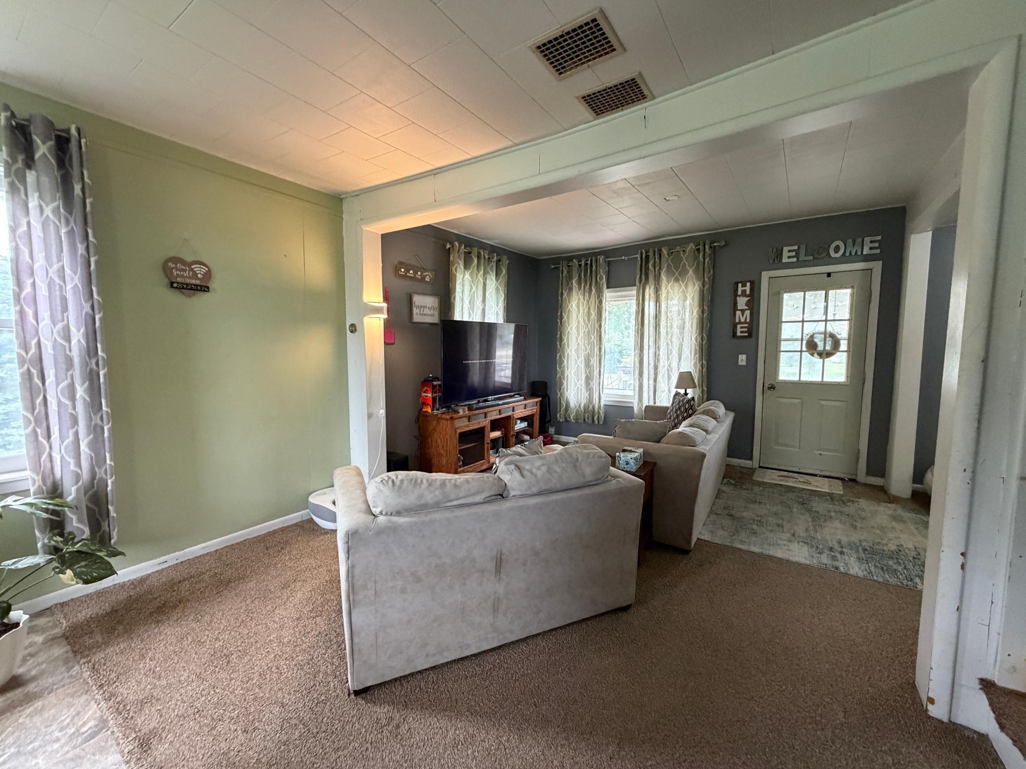 204 3rd Avenue SW, Roseau MN 56751 - Photo 6 of 26
