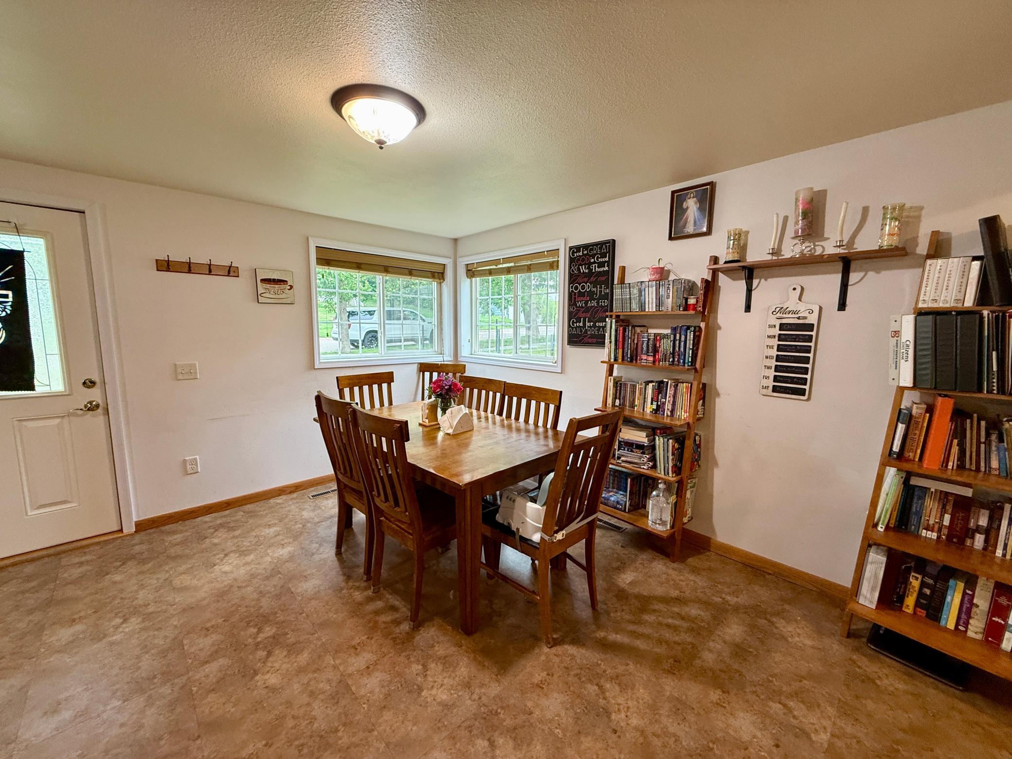 744 5th Avenue NW, Valley City ND 58072 - Photo 5 of 20