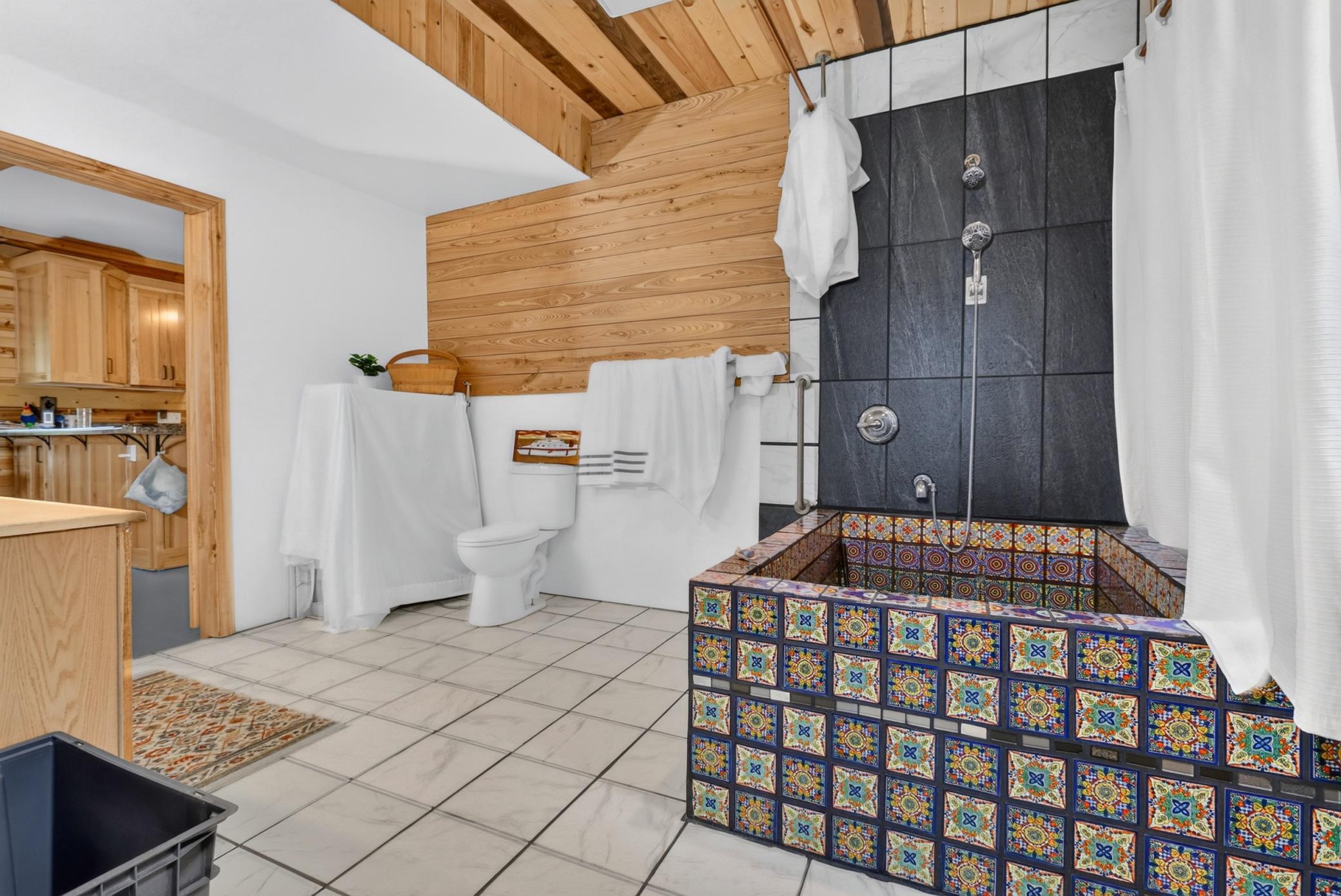 2021 single family home for sale at 51150 N White Swan Lake Rd in Bigfork, MN — 2 bed, 2 bath (photo 24 of 63)