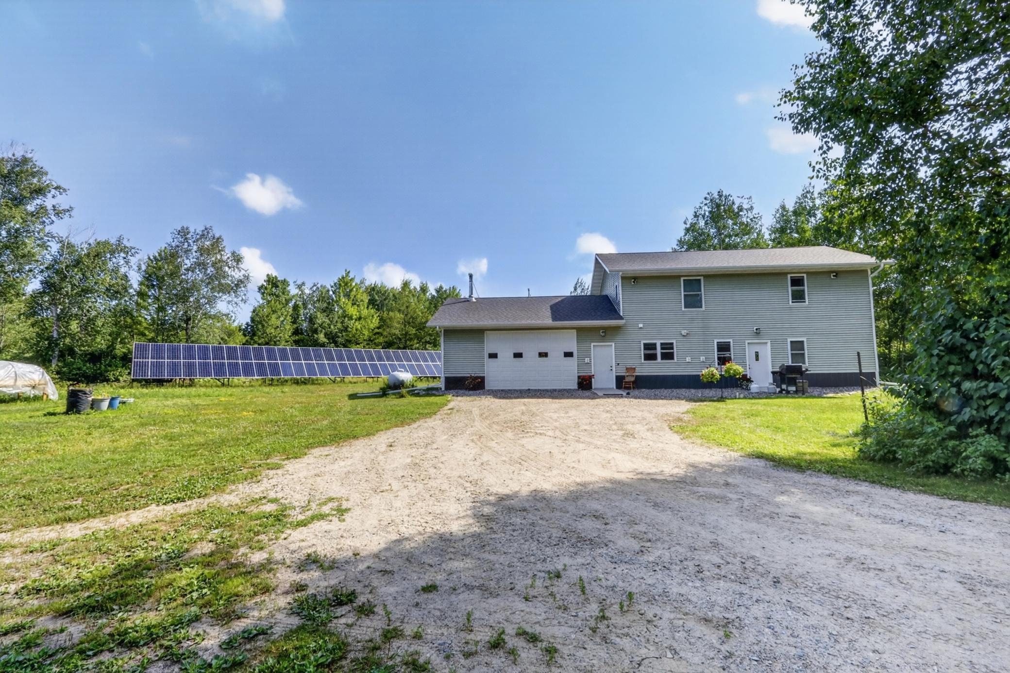 2021 single family home for sale at 51150 N White Swan Lake Rd in Bigfork, MN — 2 bed, 2 bath (photo 9 of 63)