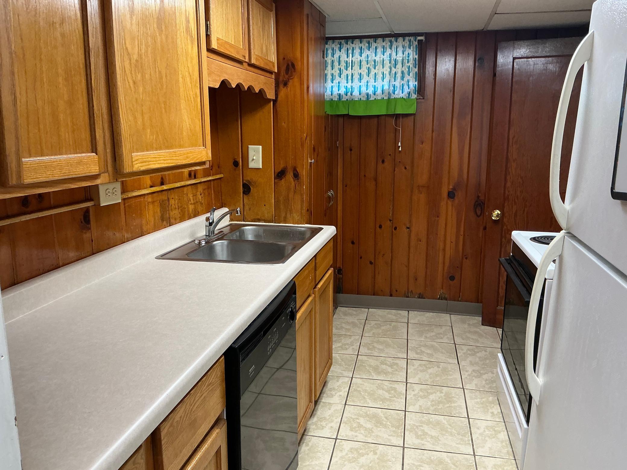 1110 12th S Street, Moorhead MN 56560 - Photo 22 of 26