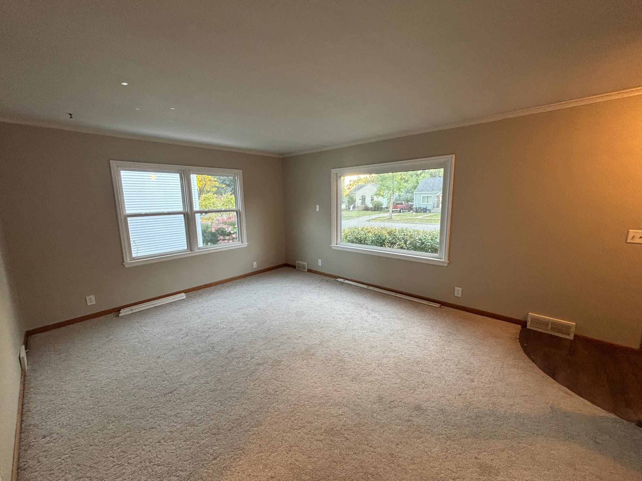 1950 duplex for sale at 1110 12th Street S in Moorhead, MN — 4 bed, 2 bath (photo 8 of 19)