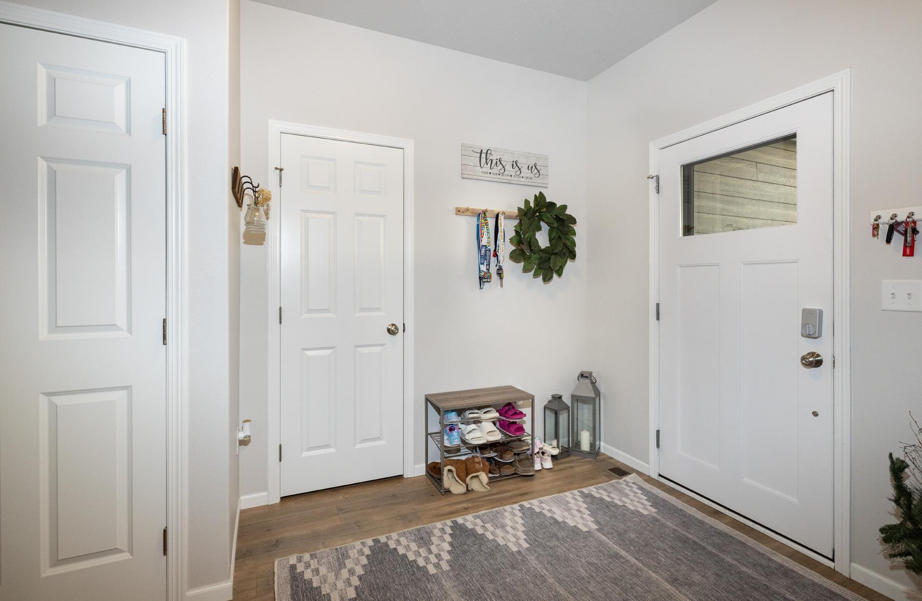 6313 54th S Avenue, Fargo ND 58104 - Photo 4 of 45