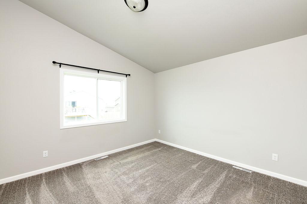 2046 W 11th W Street, West Fargo ND 58078 - Photo 12 of 27