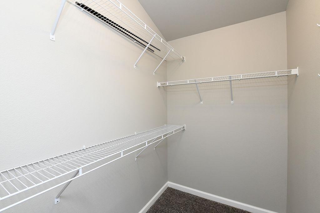 2046 W 11th W Street, West Fargo ND 58078 - Photo 13 of 27