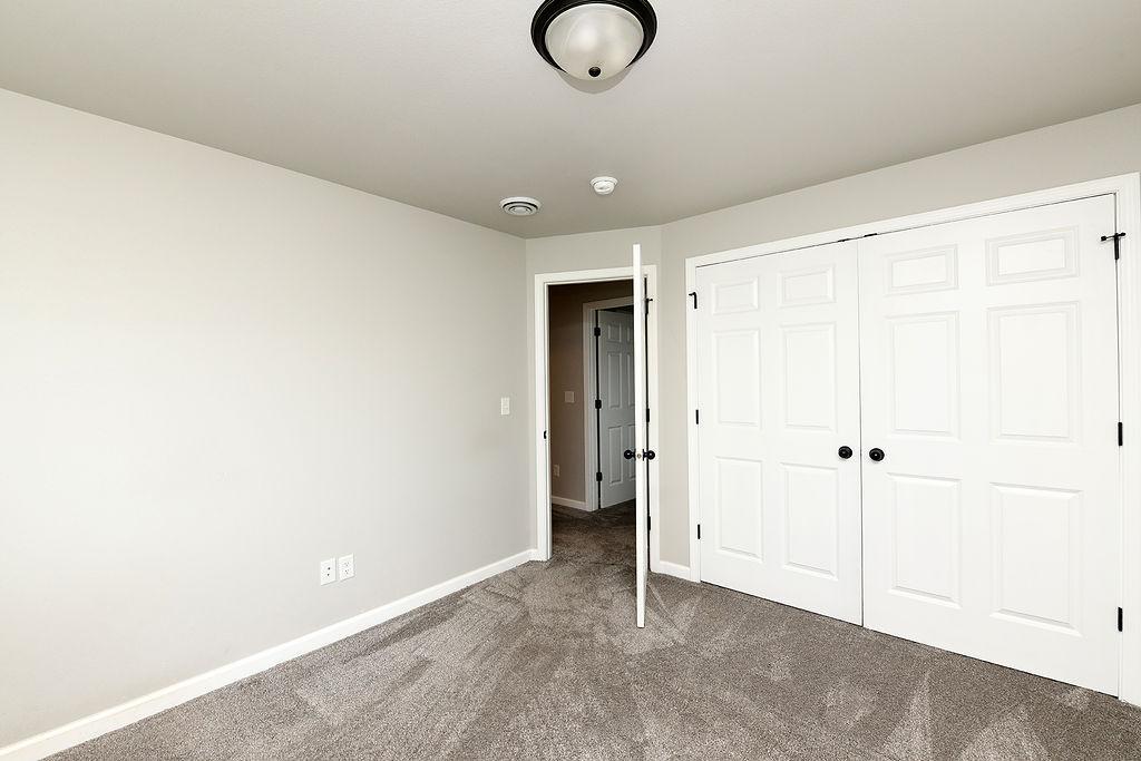 2046 W 11th W Street, West Fargo ND 58078 - Photo 22 of 27
