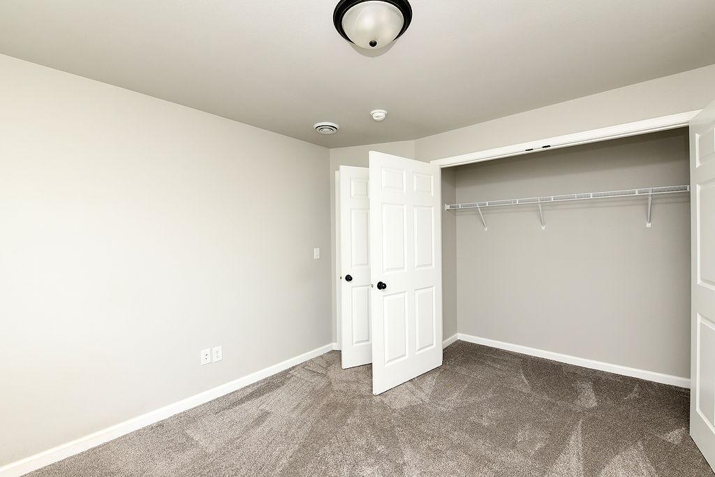 2046 W 11th W Street, West Fargo ND 58078 - Photo 23 of 27