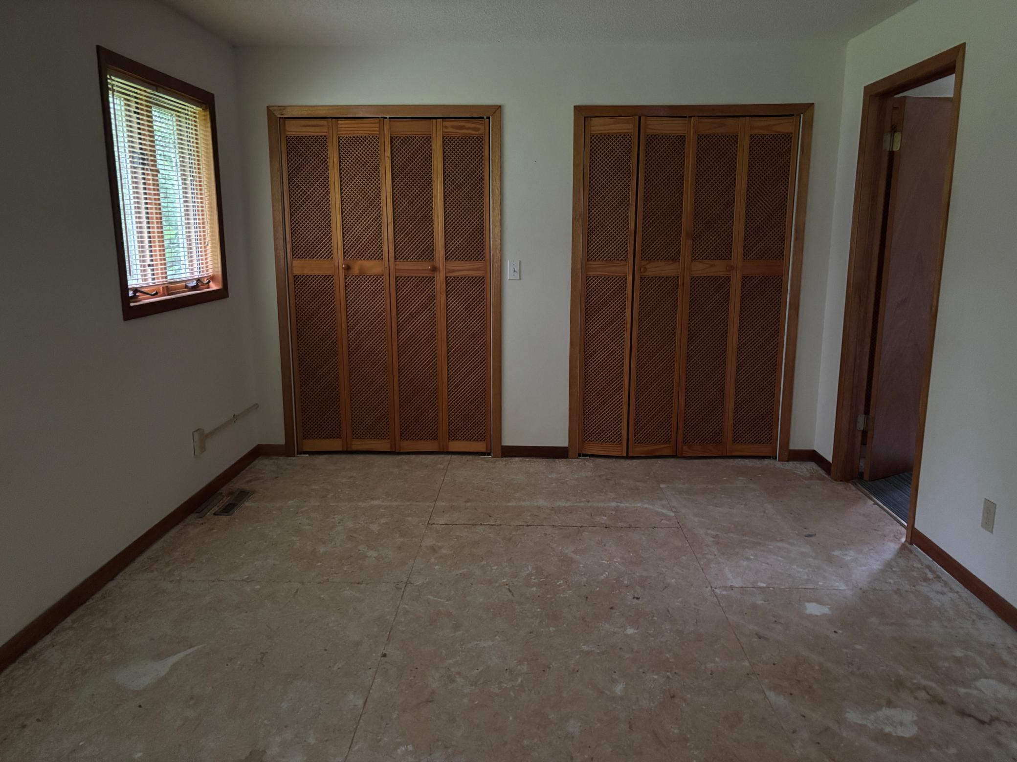 1975 single family home for sale at 15876 Sandy Beach Road SE in Mentor, MN — 2 bed, 2 bath (photo 12 of 31)