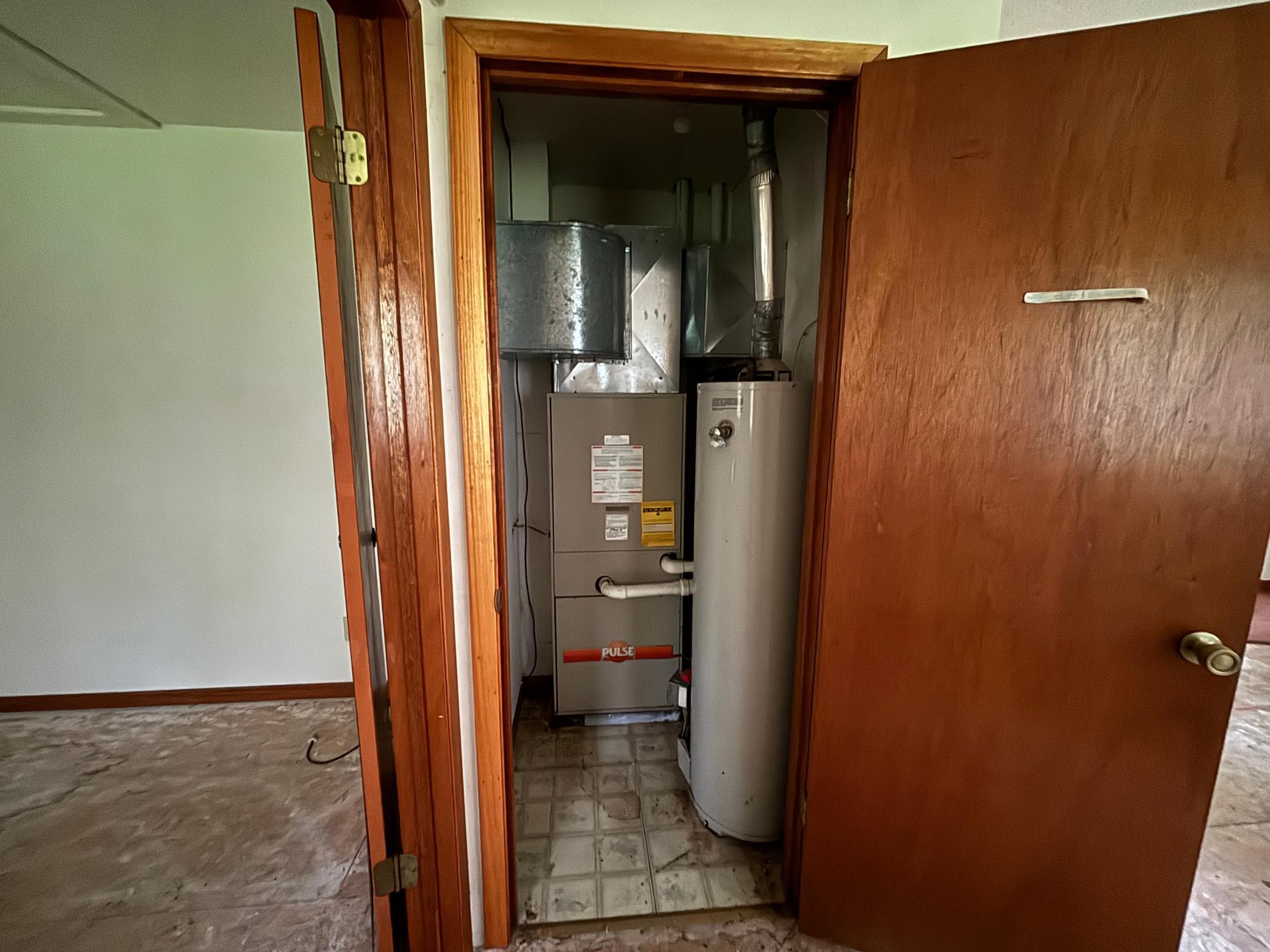 1975 single family home for sale at 15876 Sandy Beach Road SE in Mentor, MN — 2 bed, 2 bath (photo 25 of 31)