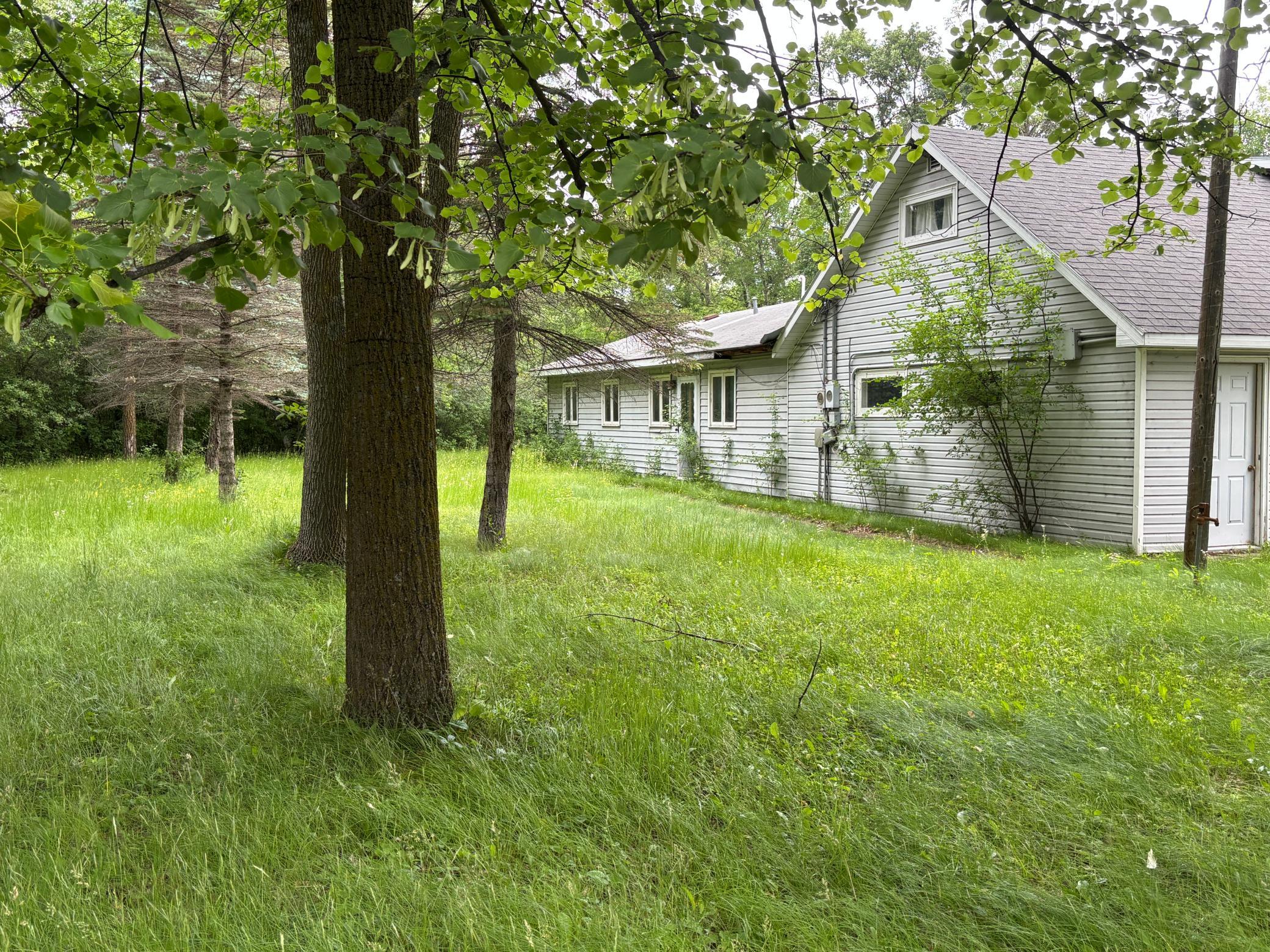 1975 single family home for sale at 15876 Sandy Beach Road SE in Mentor, MN — 2 bed, 2 bath (photo 4 of 31)