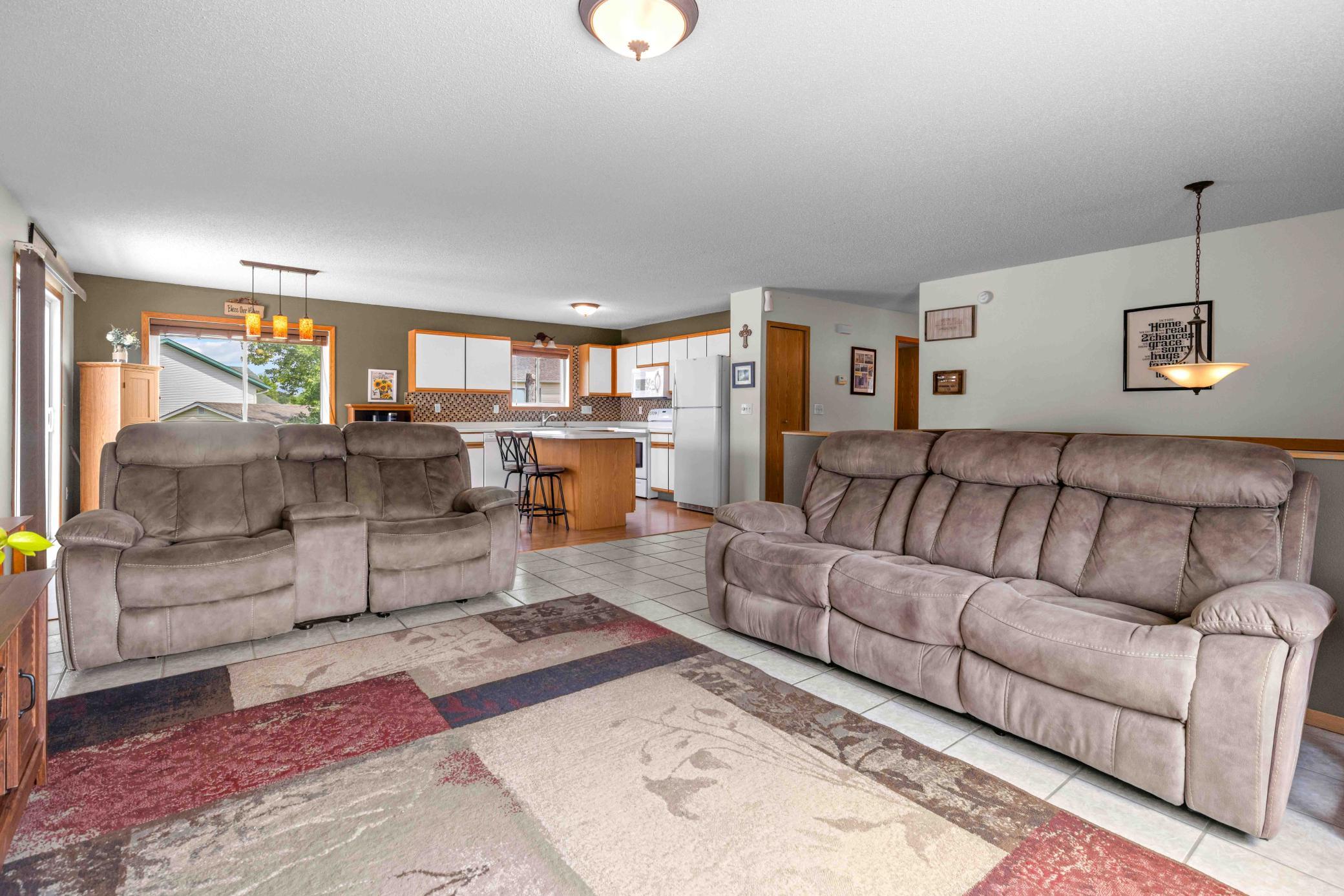 1707 Huntington Drive, West Fargo ND 58078 - Photo 12 of 48