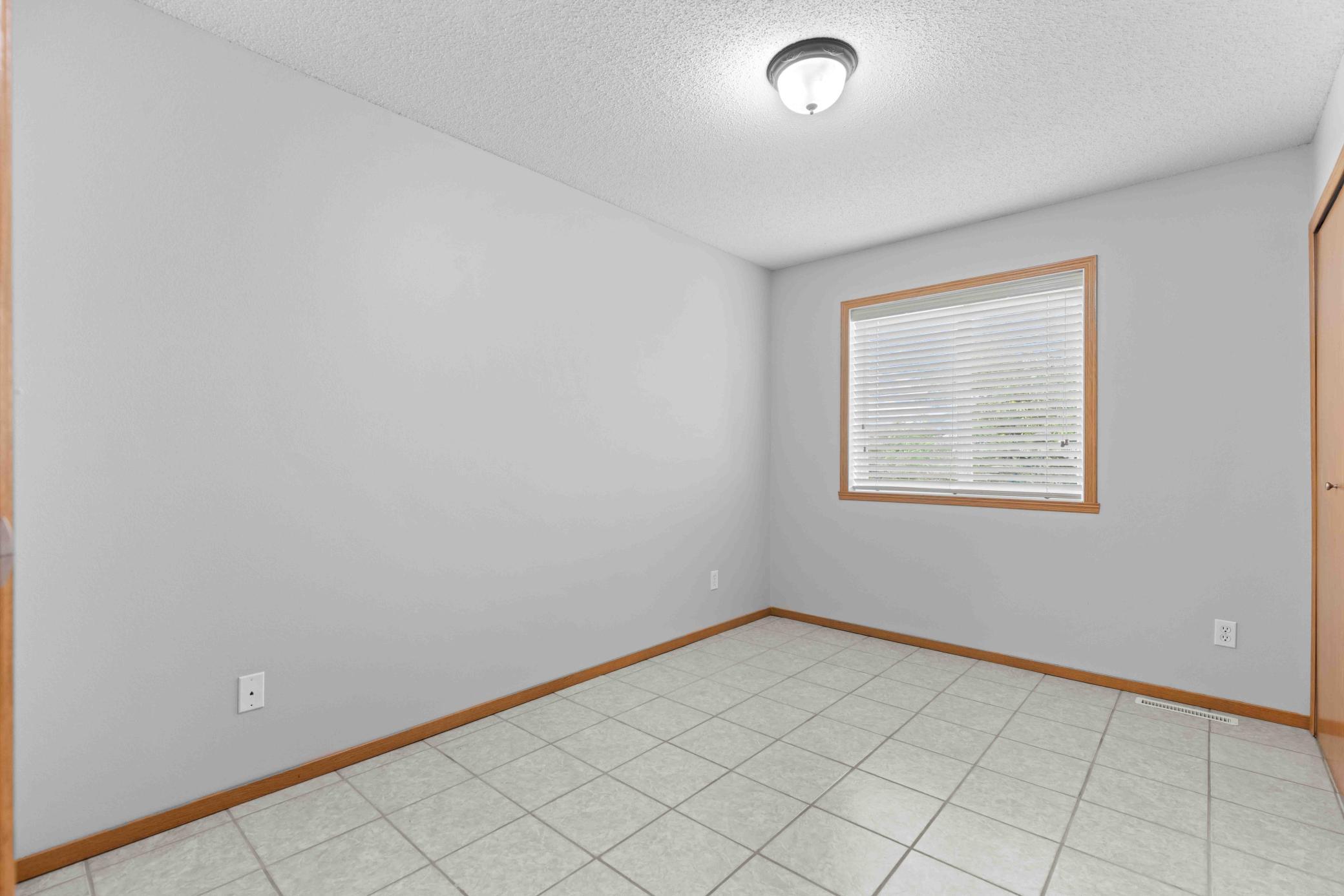 1707 Huntington Drive, West Fargo ND 58078 - Photo 22 of 48