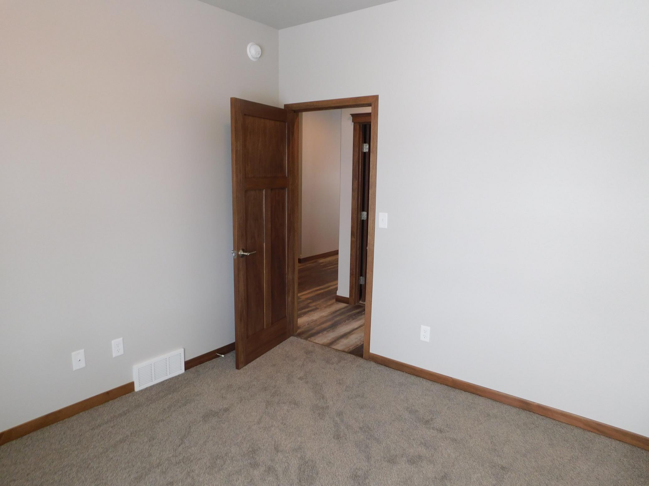 4203 Pine S Parkway, Fargo ND 58104 - Photo 13 of 31