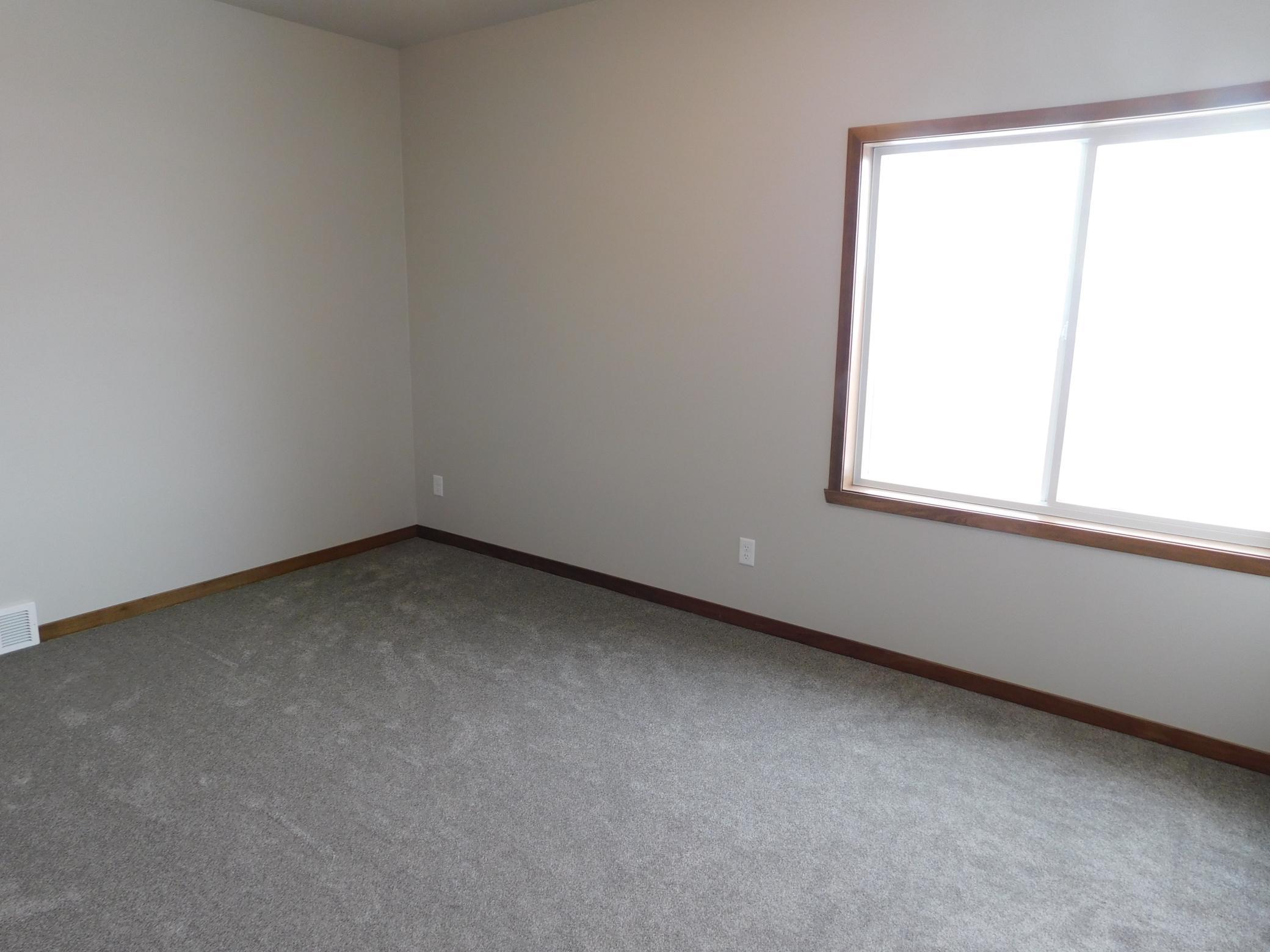 4203 Pine S Parkway, Fargo ND 58104 - Photo 14 of 31