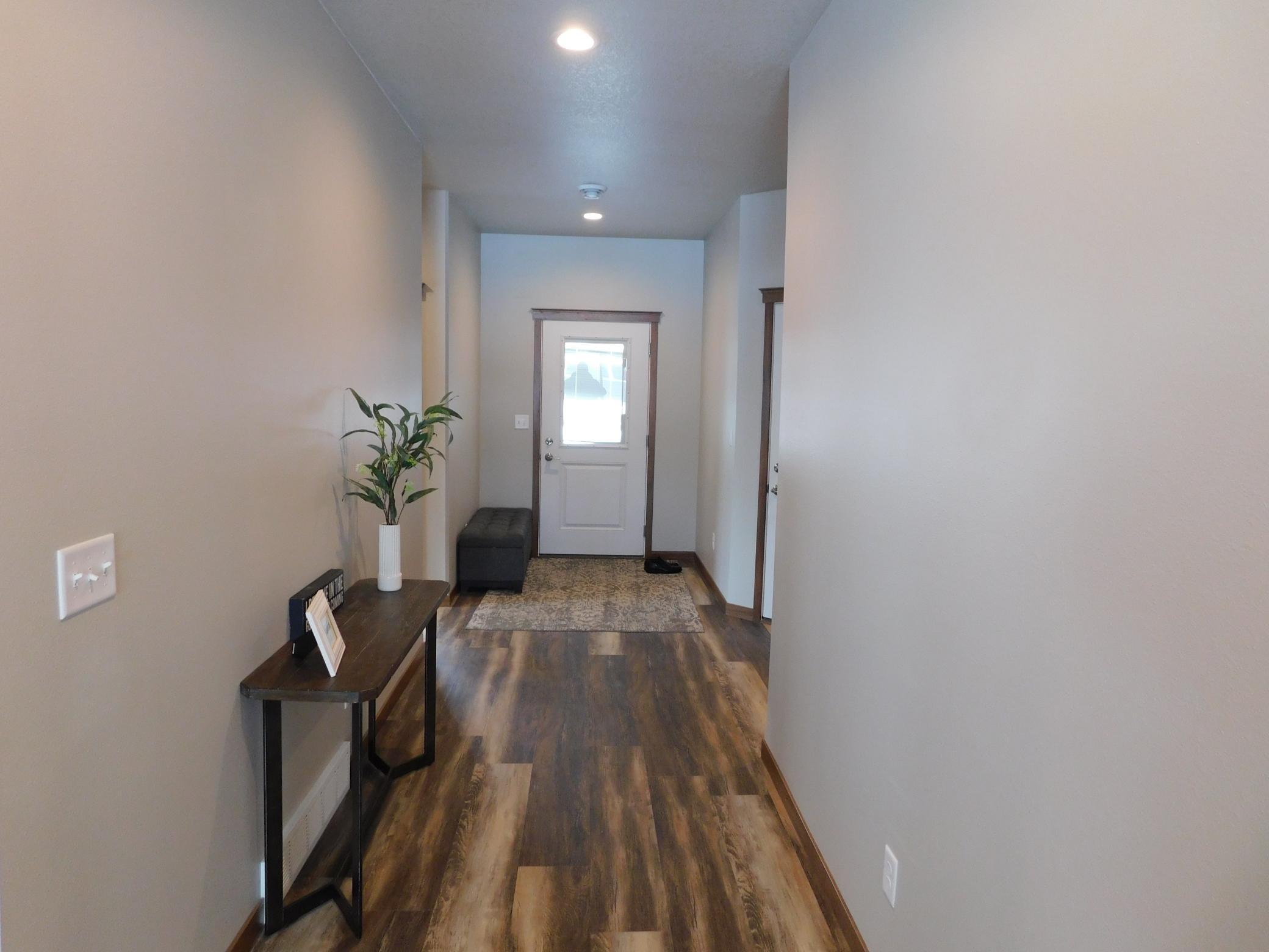 4203 Pine S Parkway, Fargo ND 58104 - Photo 8 of 31