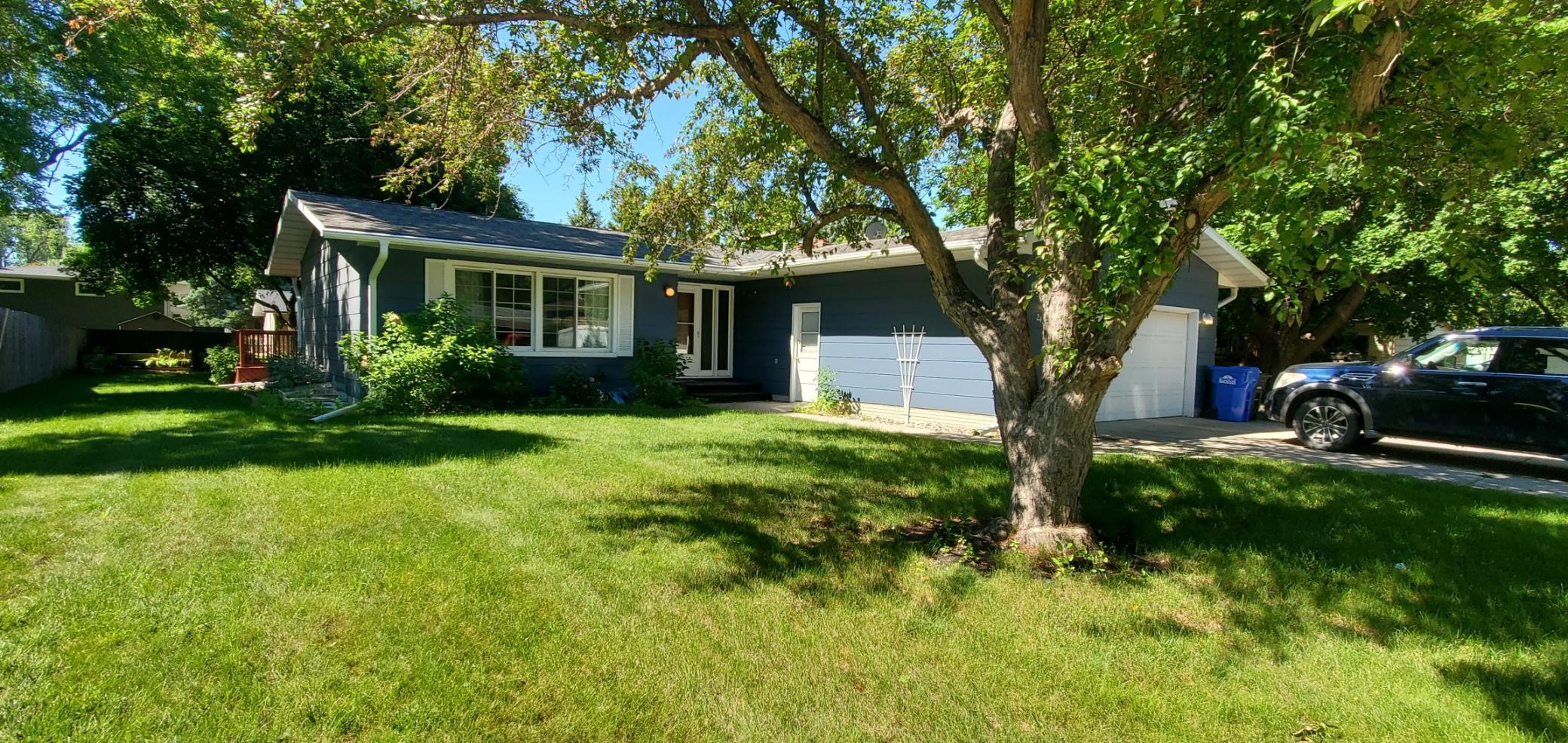 2420 W Country Club S Drive, Fargo ND 58103 - Photo 3 of 34