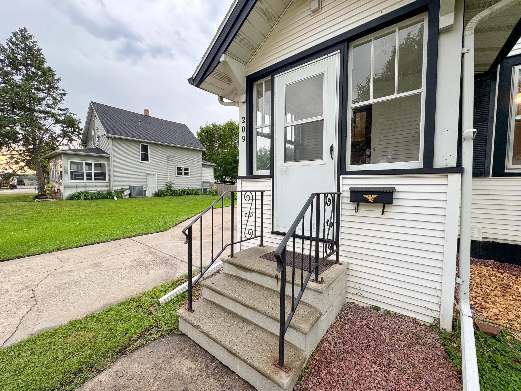 209 11th N Street, Moorhead MN 56560 - Photo 35 of 44