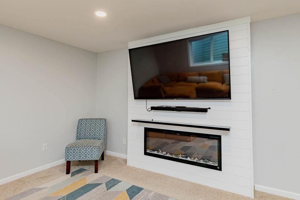 2013 single family home for sale at 6087 56th Avenue S in Fargo, ND — 5 bed, 4 bath (photo 31 of 45)