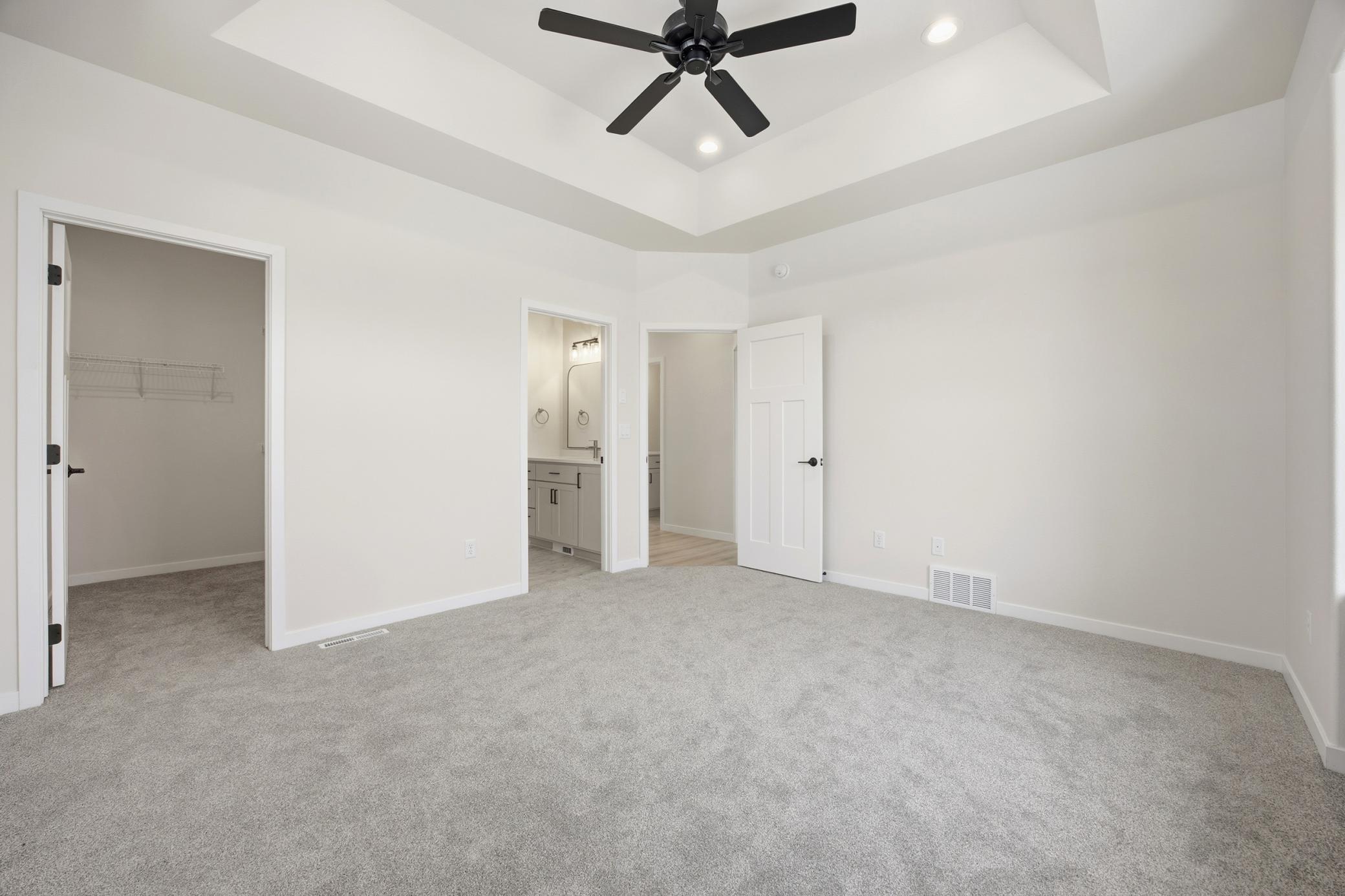 7494 Eagle Pointe S Drive, Fargo ND 58104 - Photo 20 of 36