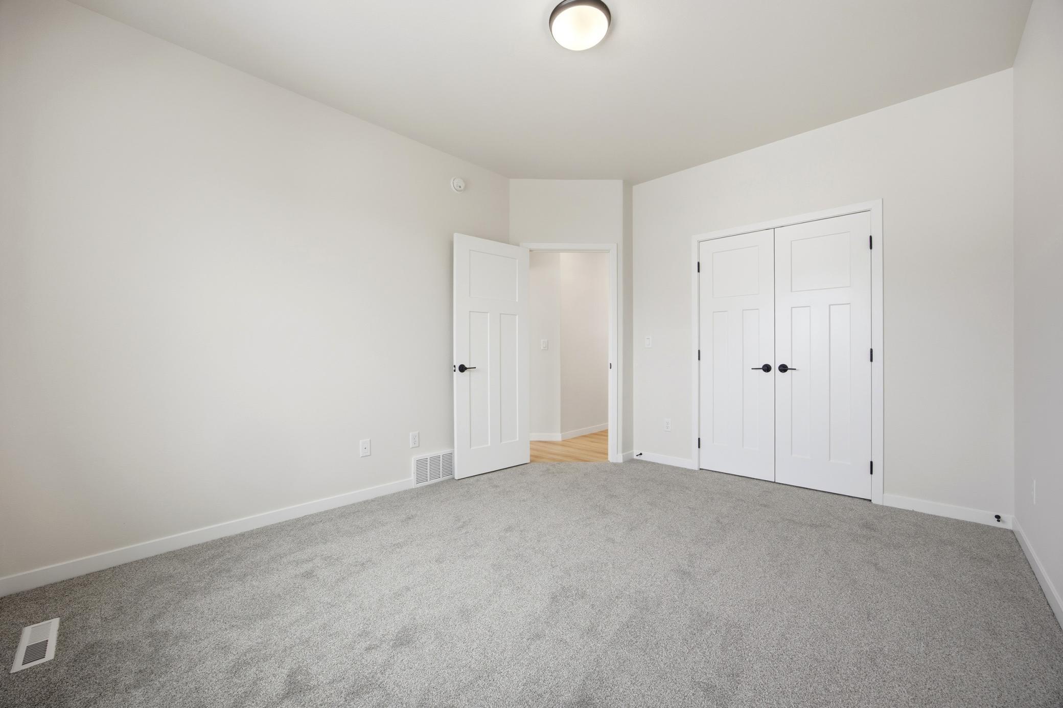 7494 Eagle Pointe S Drive, Fargo ND 58104 - Photo 24 of 36