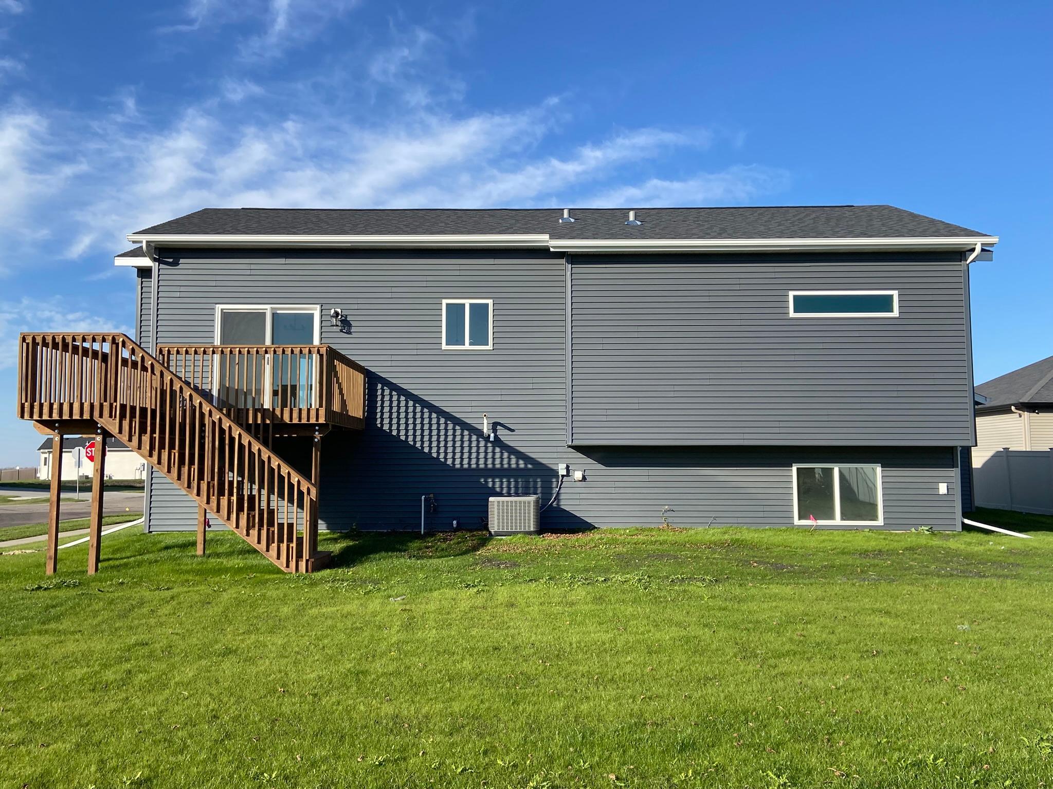7494 Eagle Pointe S Drive, Fargo ND 58104 - Photo 4 of 36