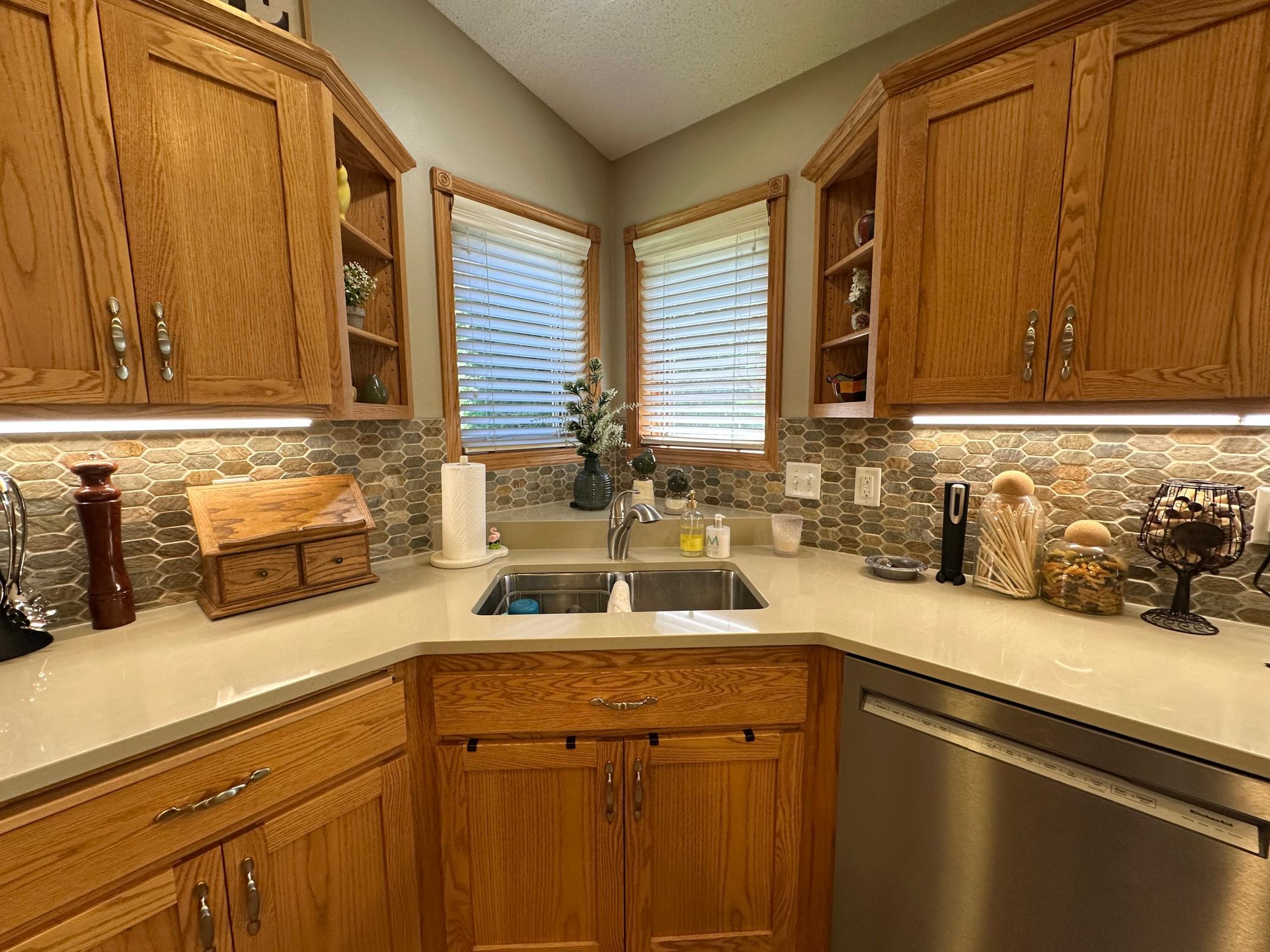 607 13th N Avenue, Moorhead MN 56560 - Photo 13 of 41