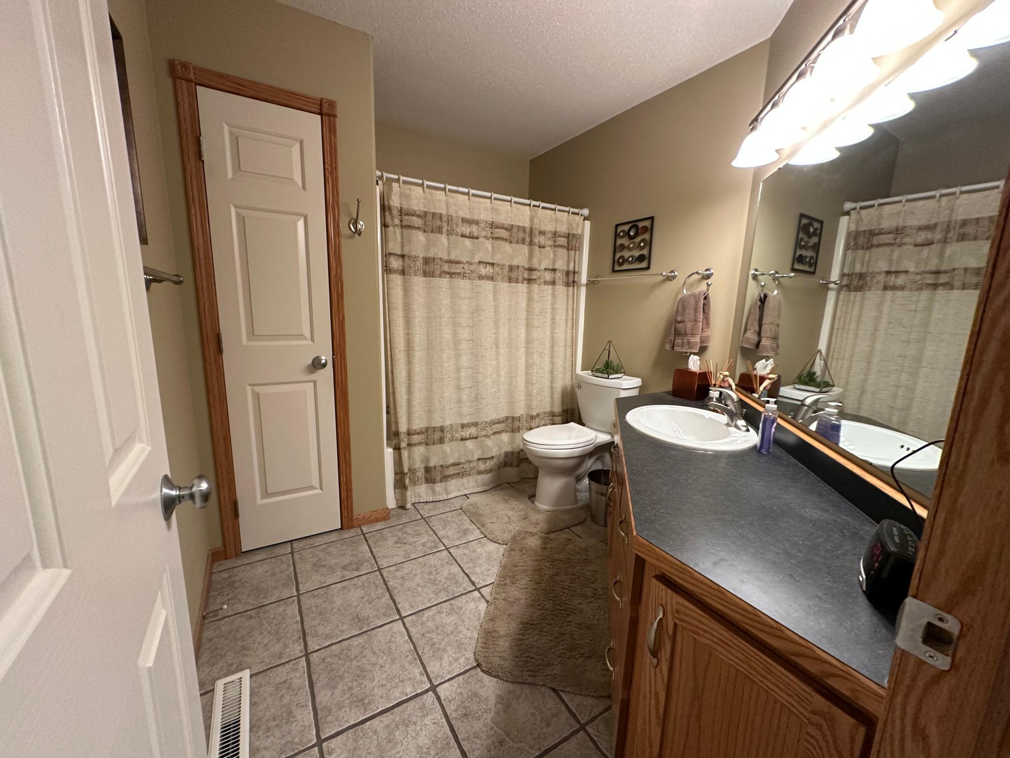607 13th N Avenue, Moorhead MN 56560 - Photo 28 of 41